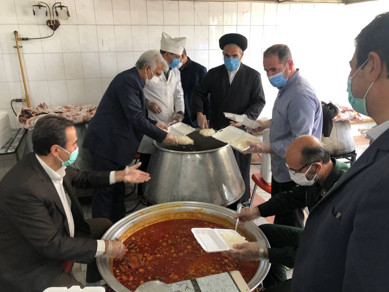 مشارکت کارکنان فرمانداری سلماس در پویش ایران همدل