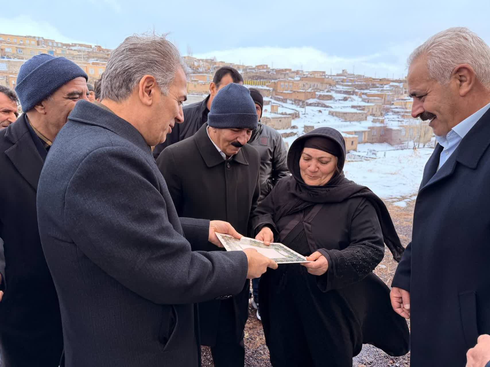 🇮🇷چهل و هفتمین فجر پیروزی🇮🇷  🔹پروژه تأمین آب شرب روستای قزل‌کند از توابع بخش کوهسار شهرستان سلماس با حضور فرماندار و جمعی از مسئولان محلی افتتاح و به بهره‌برداری رسید.