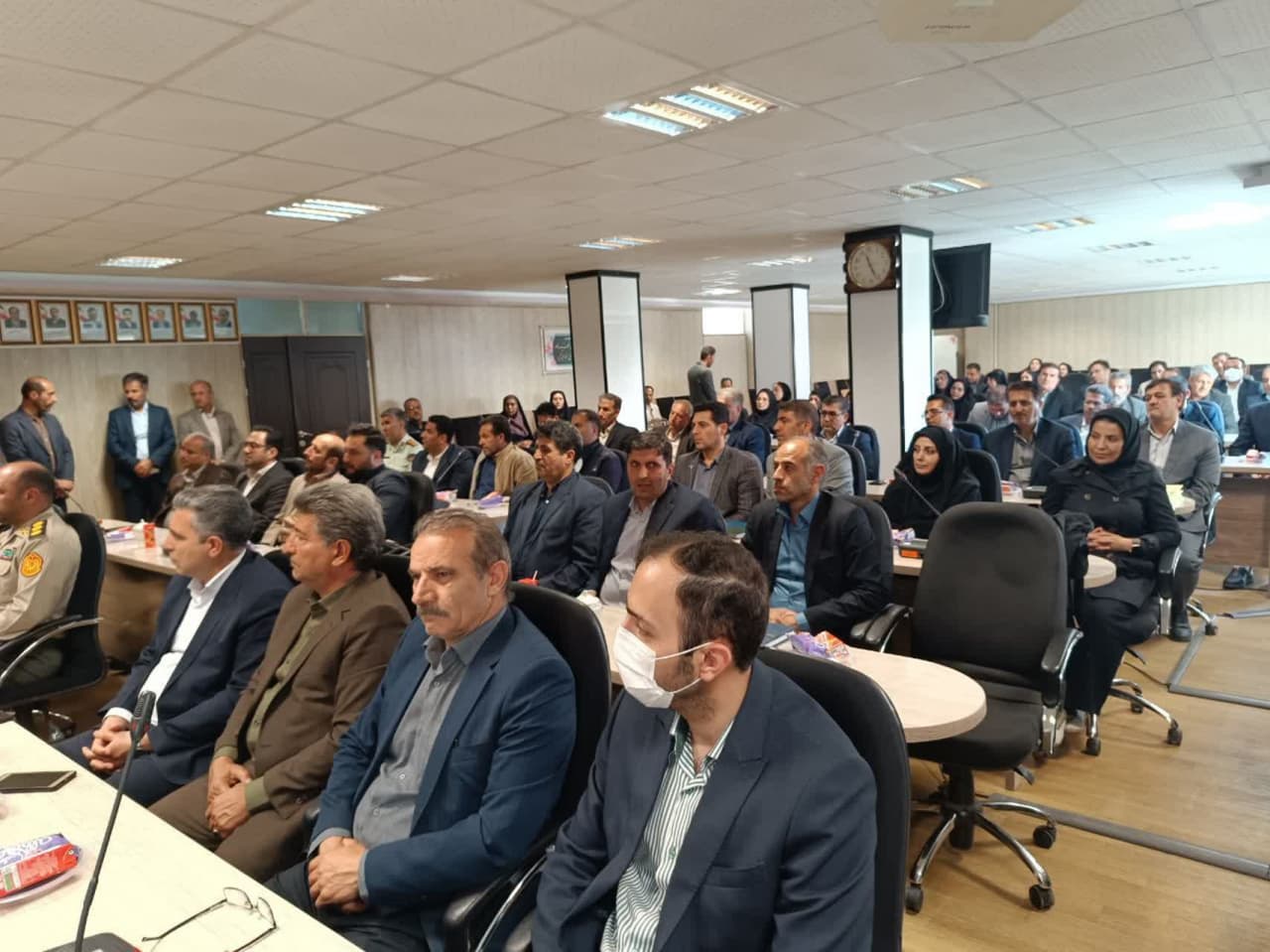 تجلیل از معلمان نمونه شهرستان سلماس به مناسبت هفته معلم