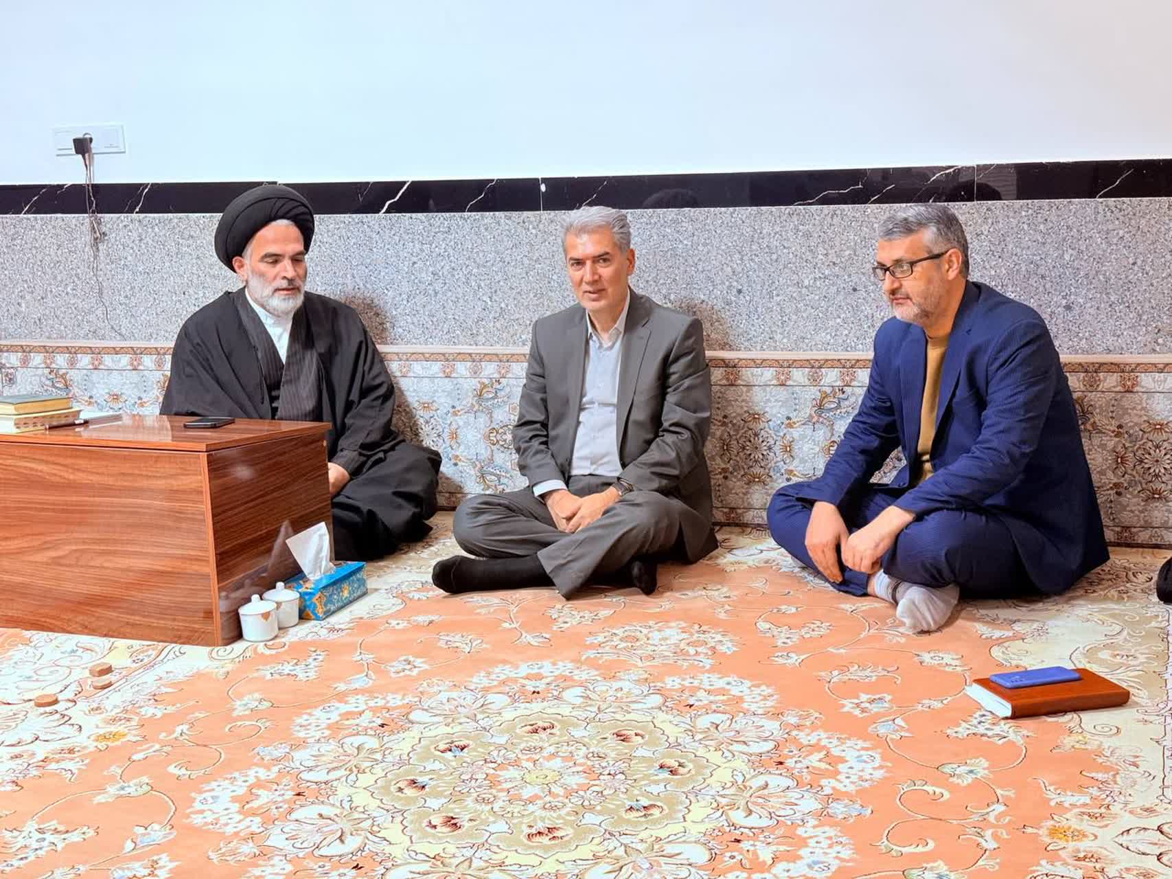 دیدار انوری  با امام جمعه و فرماندار سلماس با محوریت بررسی ظرفیت‌های توسعه‌ای و حمایت از طرح‌های محرومیت‌زدایی برگزار شد