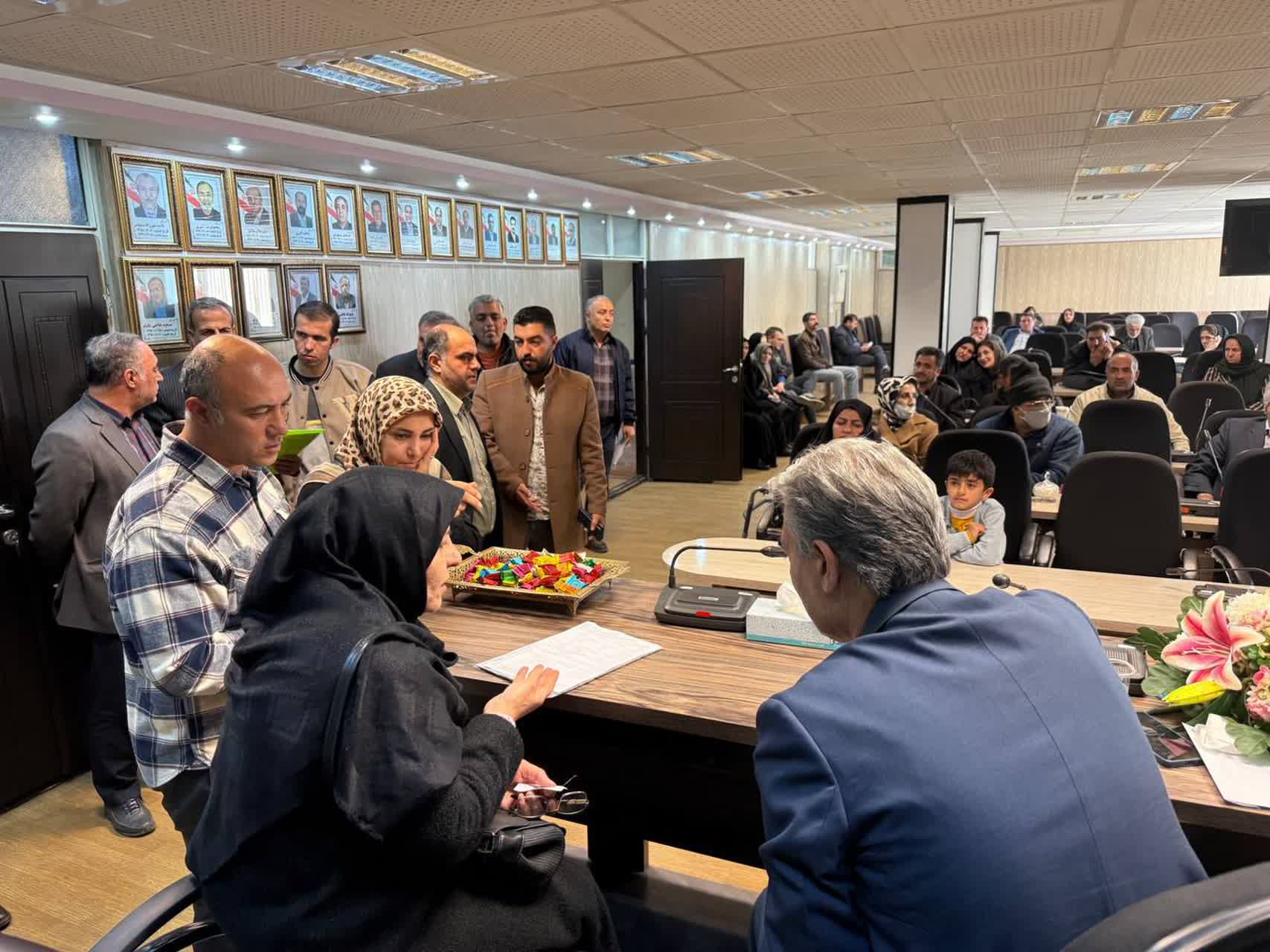 ✅️ ملاقات مردمی فرماندار سلماس برگزار شد / رسیدگی به درخواست بیش از 100 شهروند