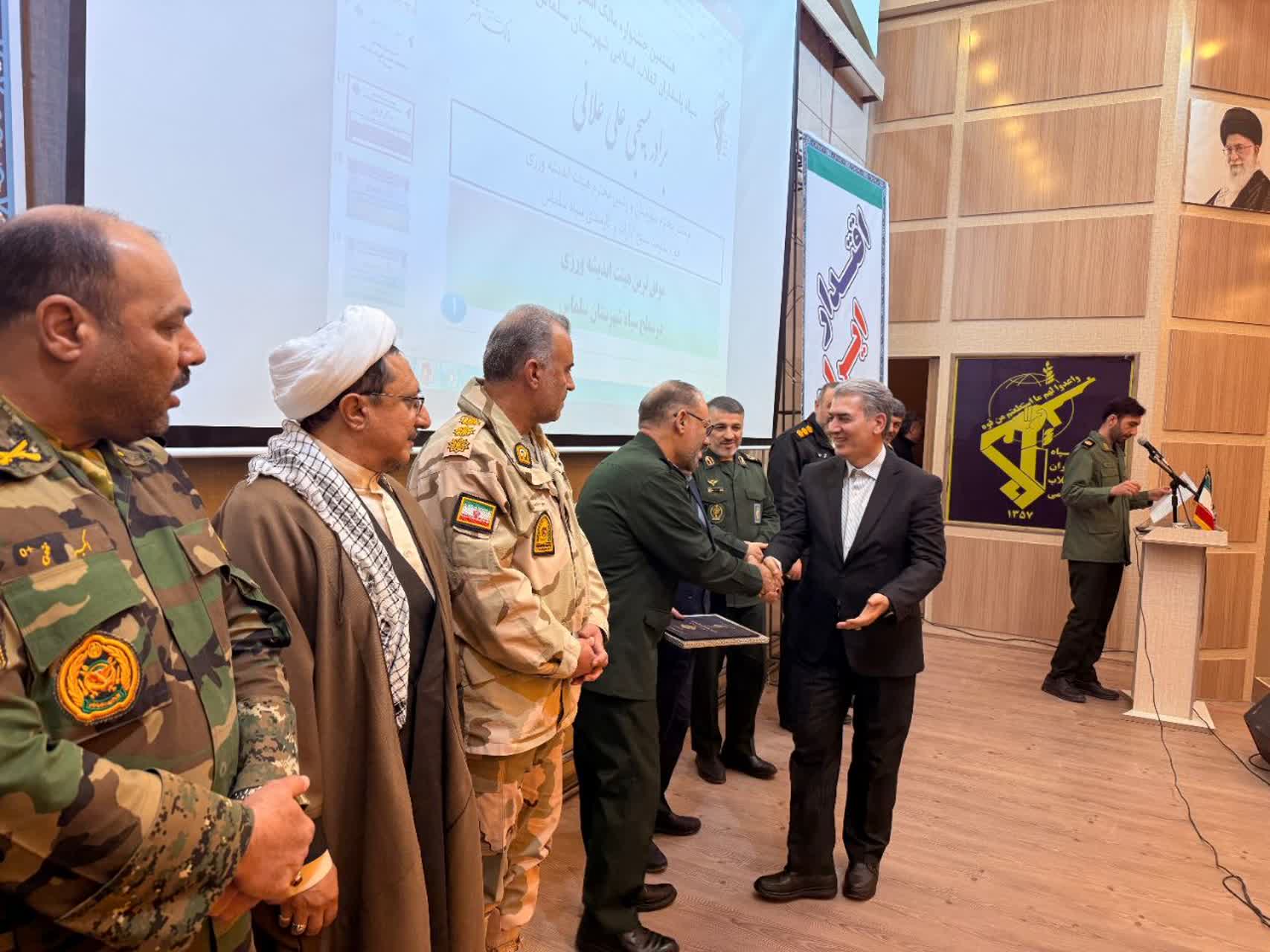 تجلیل ویژه از فرماندار سلماس در حاشیه جشنواره مالک اشتر سپاه پاسداران