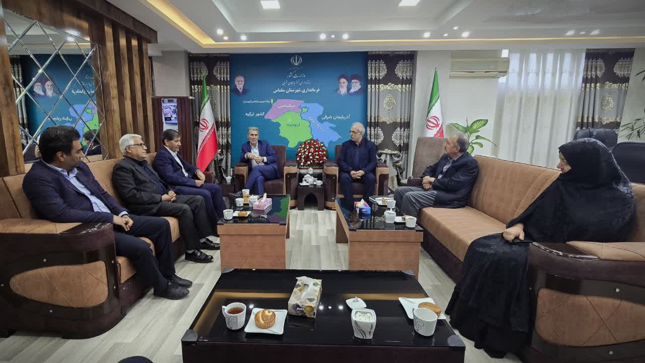 🔴 هم‌اندیشی نخبگان مردمی با فرماندار سلماس در مسیر تحقق برنامه‌های دولت مردمی