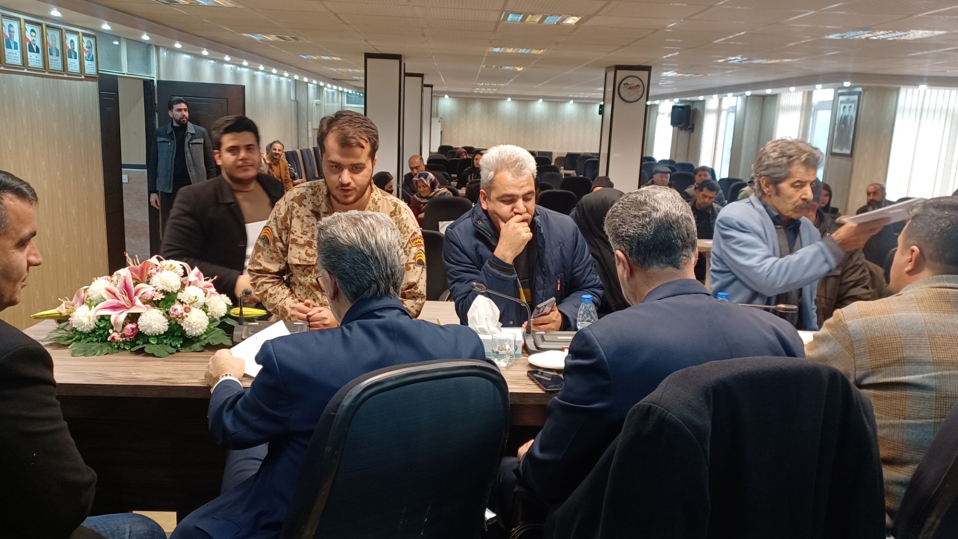 فرماندار سلماس در ملاقات مردمی چهارشنبه‌ای: بررسی مستقیم مطالبات شهروندان و اجرای دستورات لازم برای رفع مشکلات