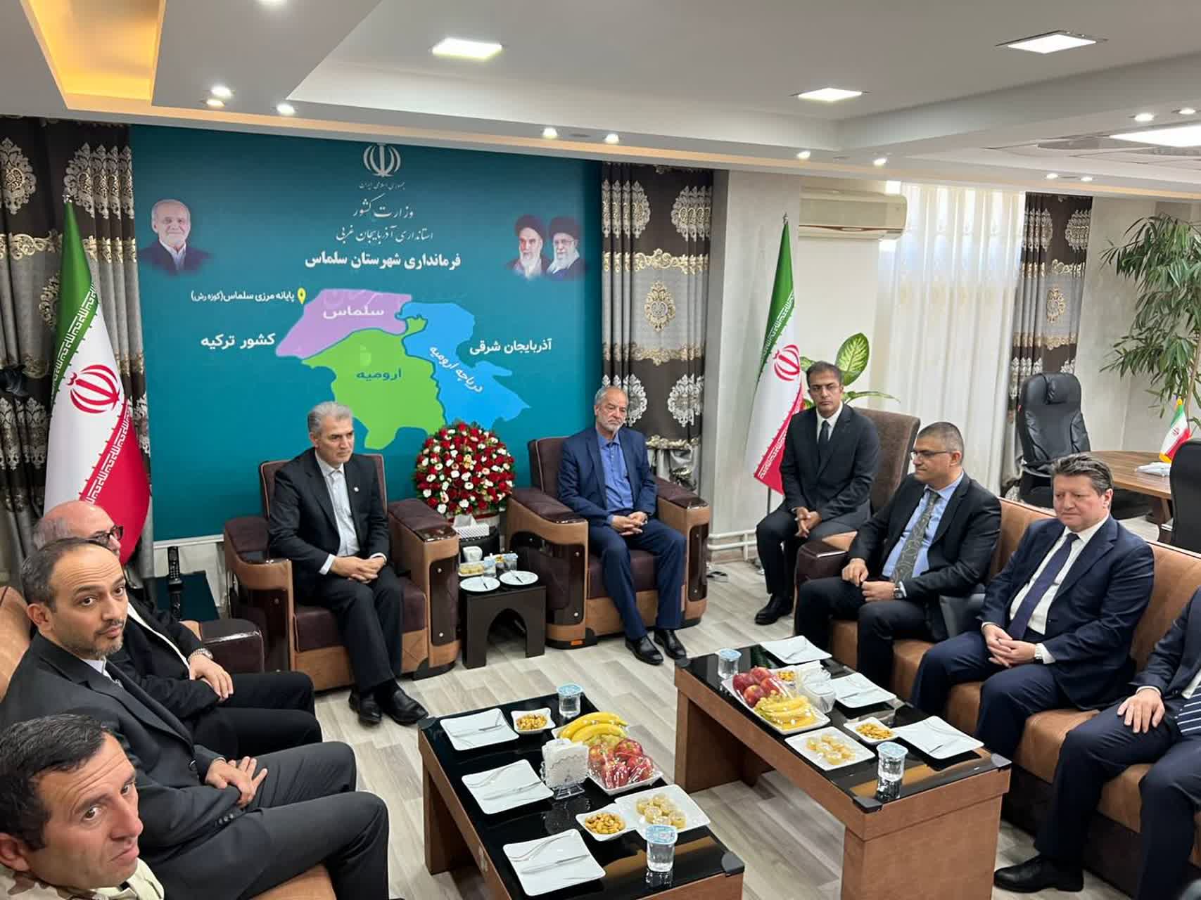 دیدار هیئت کشور جمهوری ترکیه و جمهوری اسلامی ایران در دفتر فرماندار سلماس