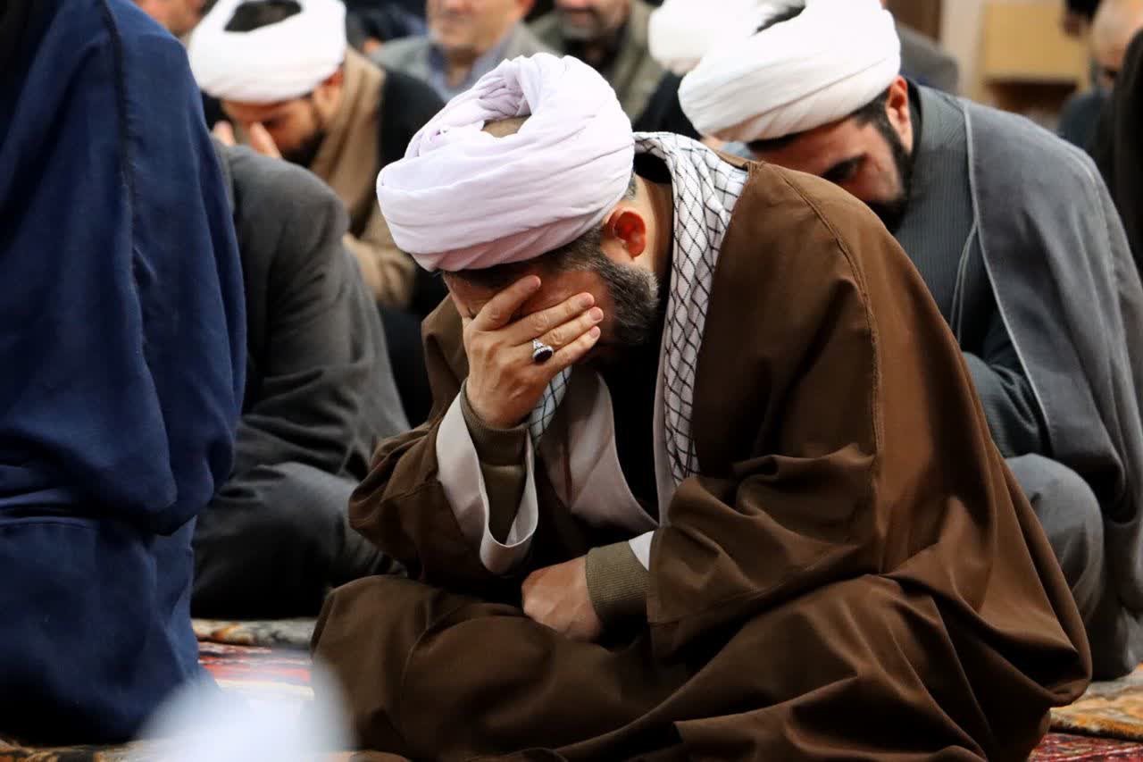 🏴 حضور فرماندار شهرستان سلماس در مراسم سخنرانی و عزاداری خیابانی شهادت حضرت امیرالمؤمنین امام علی علیه‌السلام در روز شهادت مولای متقیان برگزار شد.  🔰سخنران: حجت‌الاسلام والمسلمین