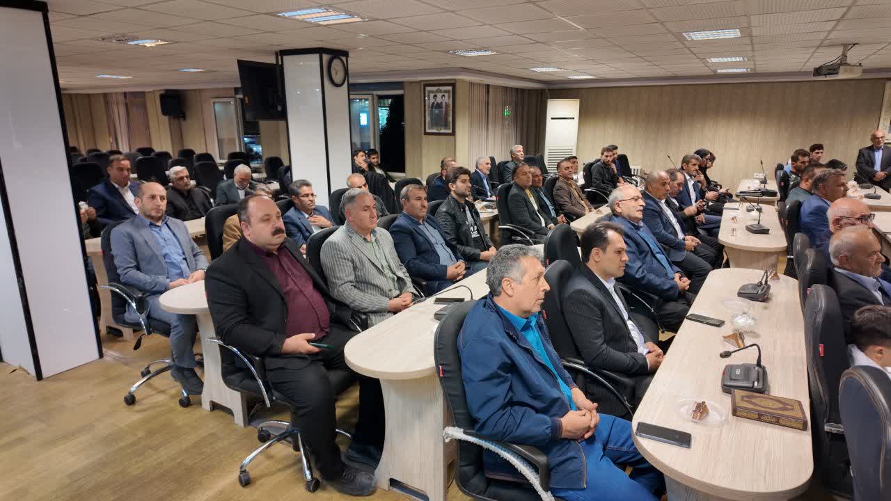 🔴 جلسه هم‌اندیشی و همفکری هیئت ورزش‌های همگانی با فرماندار سلماس برگزار شد