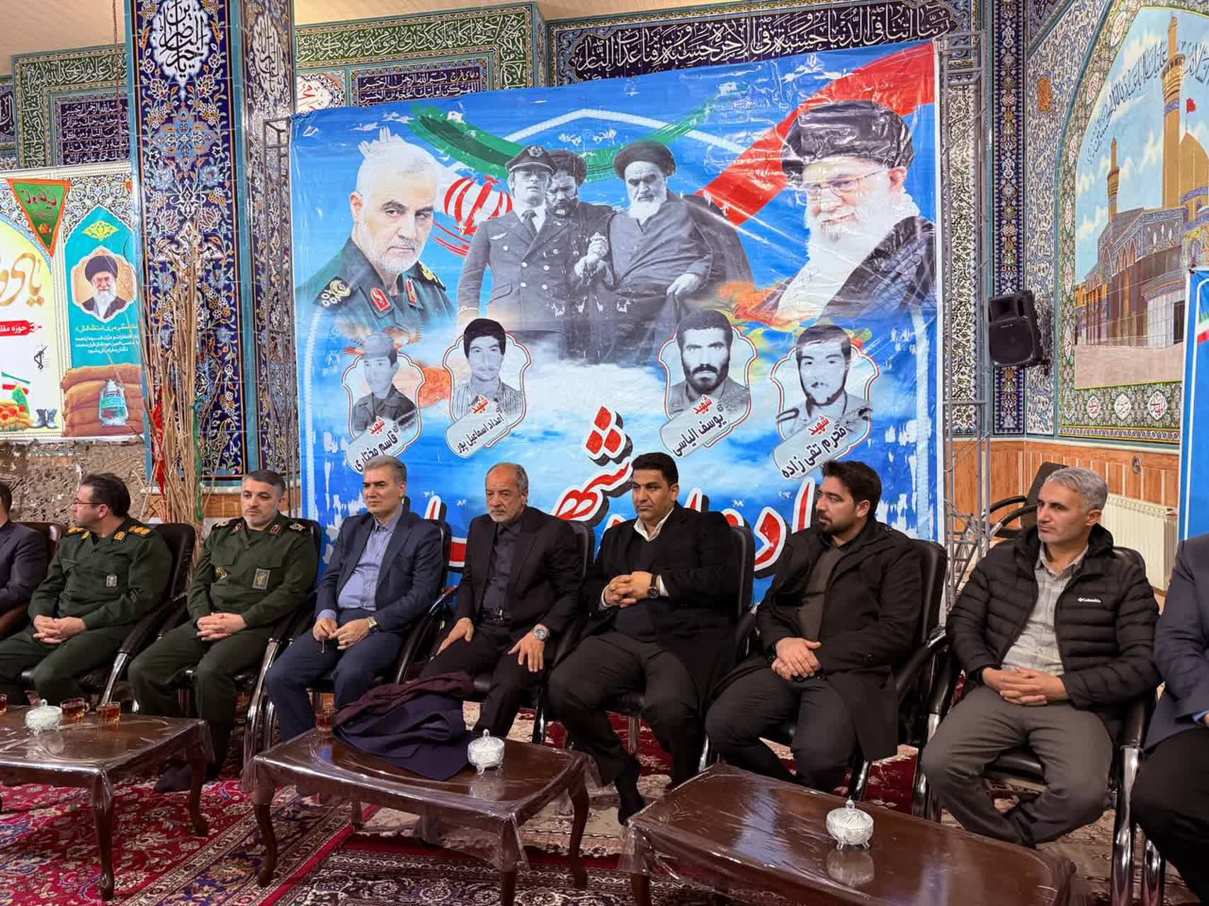 🔹یادواره شهدای والامقام روستای اولق با حضور فرماندار شهرستان سلماس، نماینده مردم شریف سلماس در مجلس شورای اسلامی، فرمانده سپاه سلماس، جمعی از مسئولان شهرستان و آحاد مردم قدرشناس برگزار شد.