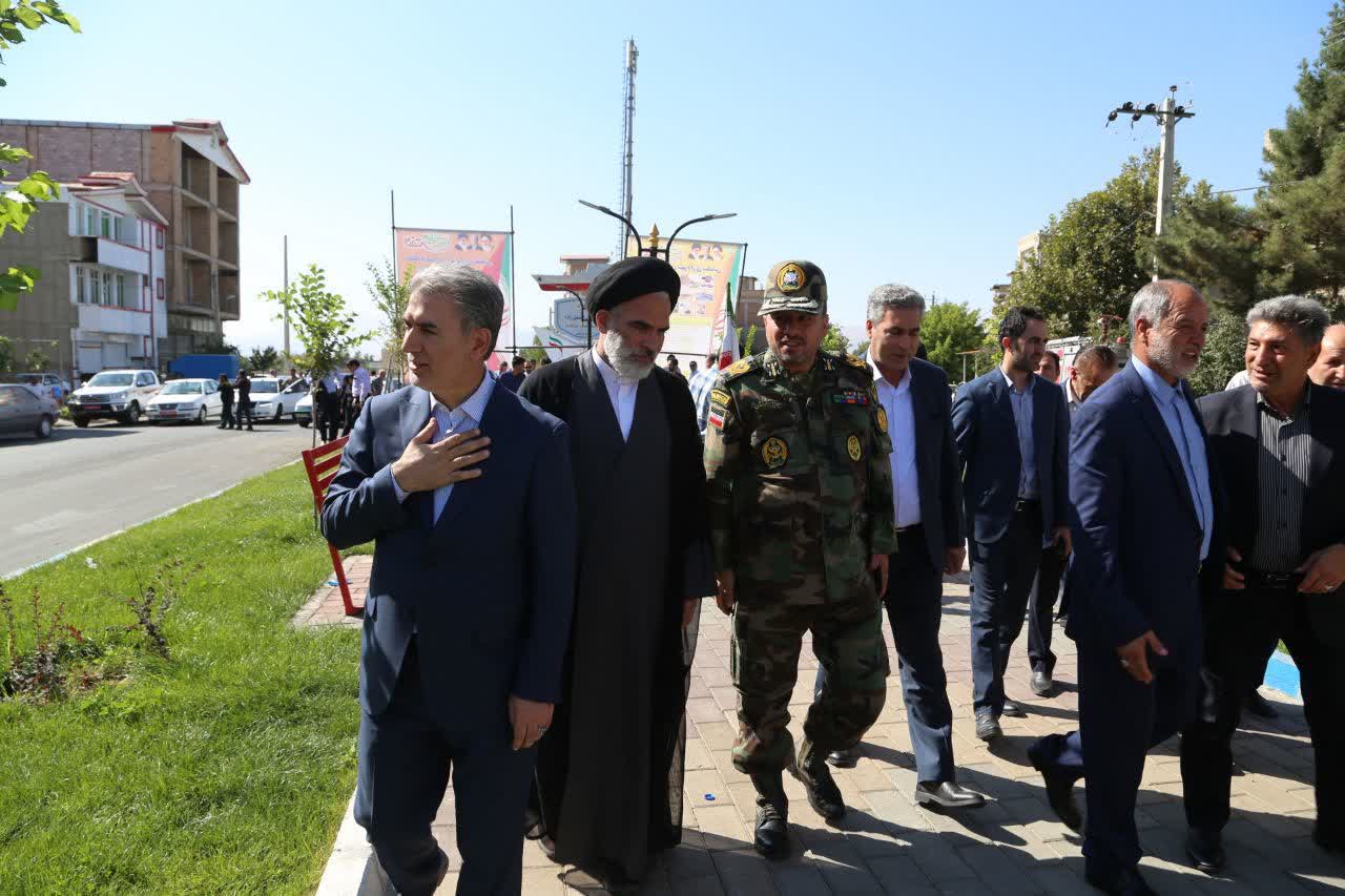 🇮🇷حضور علی علائی فرماندار، نماینده سلماس ،امام جمعه ، شهردار و اعضای شورای اسلامی شهر  و جمعی از مدیران شهرستان در اولین روز هفته دولت رقم خورد ؛