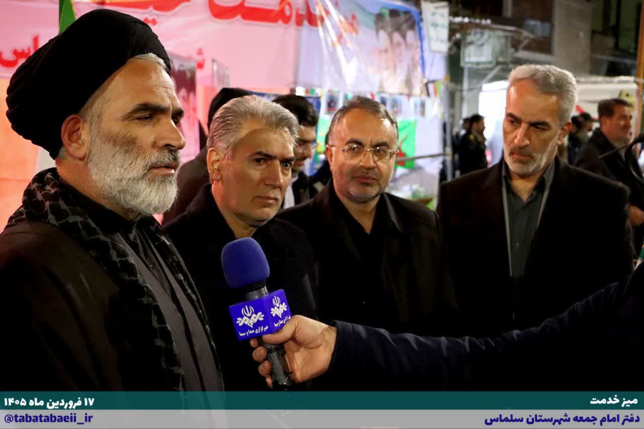 میز خدمت در خط مقدم خدمت؛ تجلی اراده فرماندار و مسئولان سلماس در شرایط حساس کنونی ‌