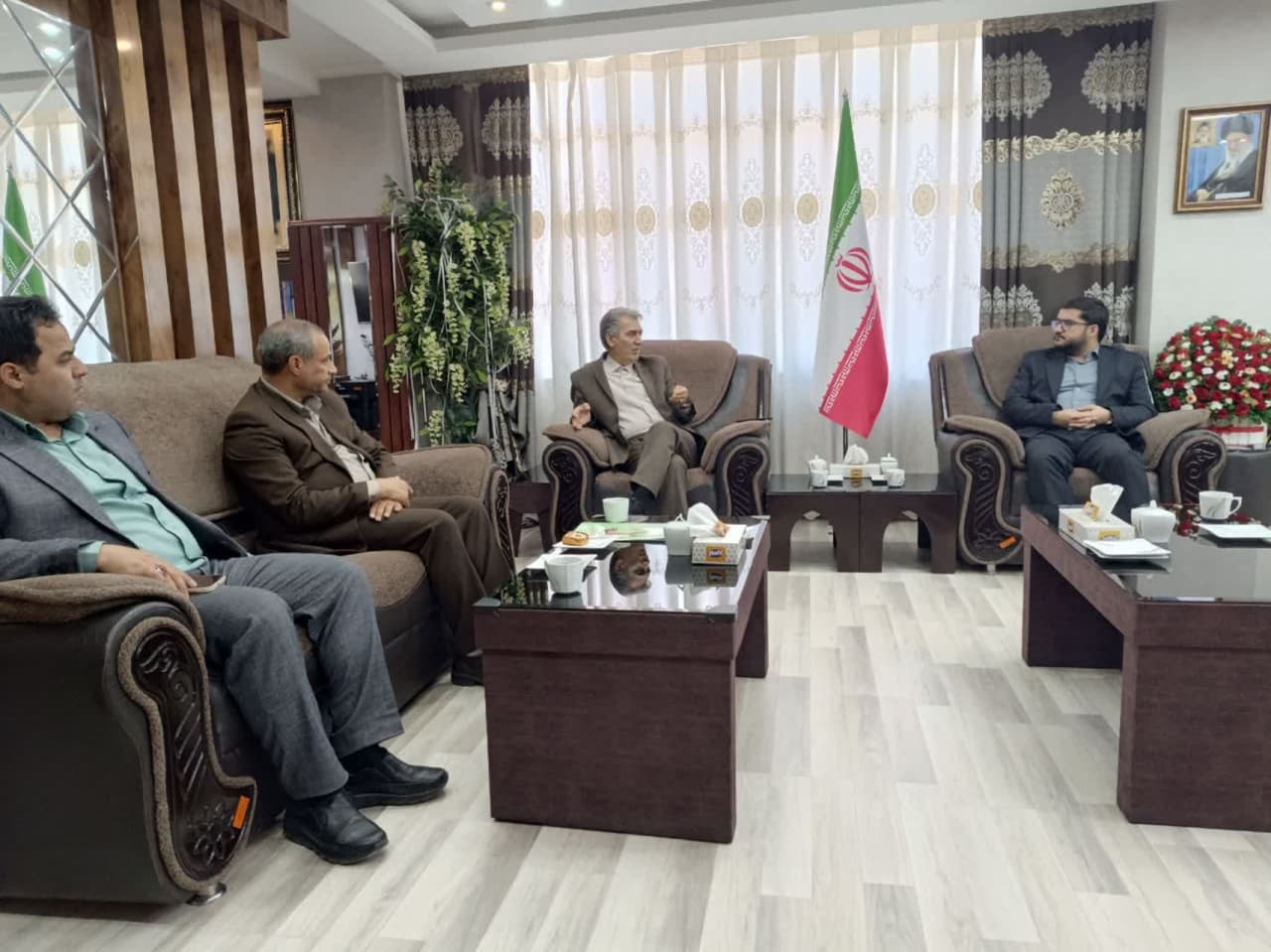 دیدار مدیر کل بنیاد شهید با فرماندار سلماس