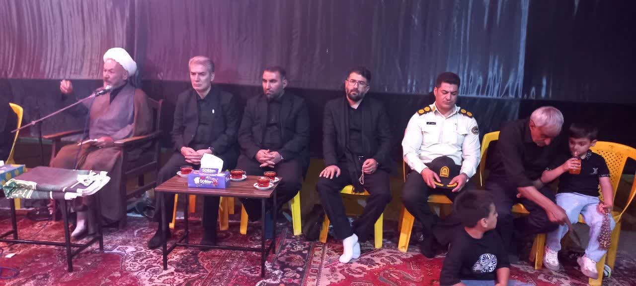 🖤 حضور مستمر فرماندار سلماس در مراسم‌های شبانه محرم؛ جلوه‌ای از همدلی با مردم و ارادت به فرهنگ عاشورا