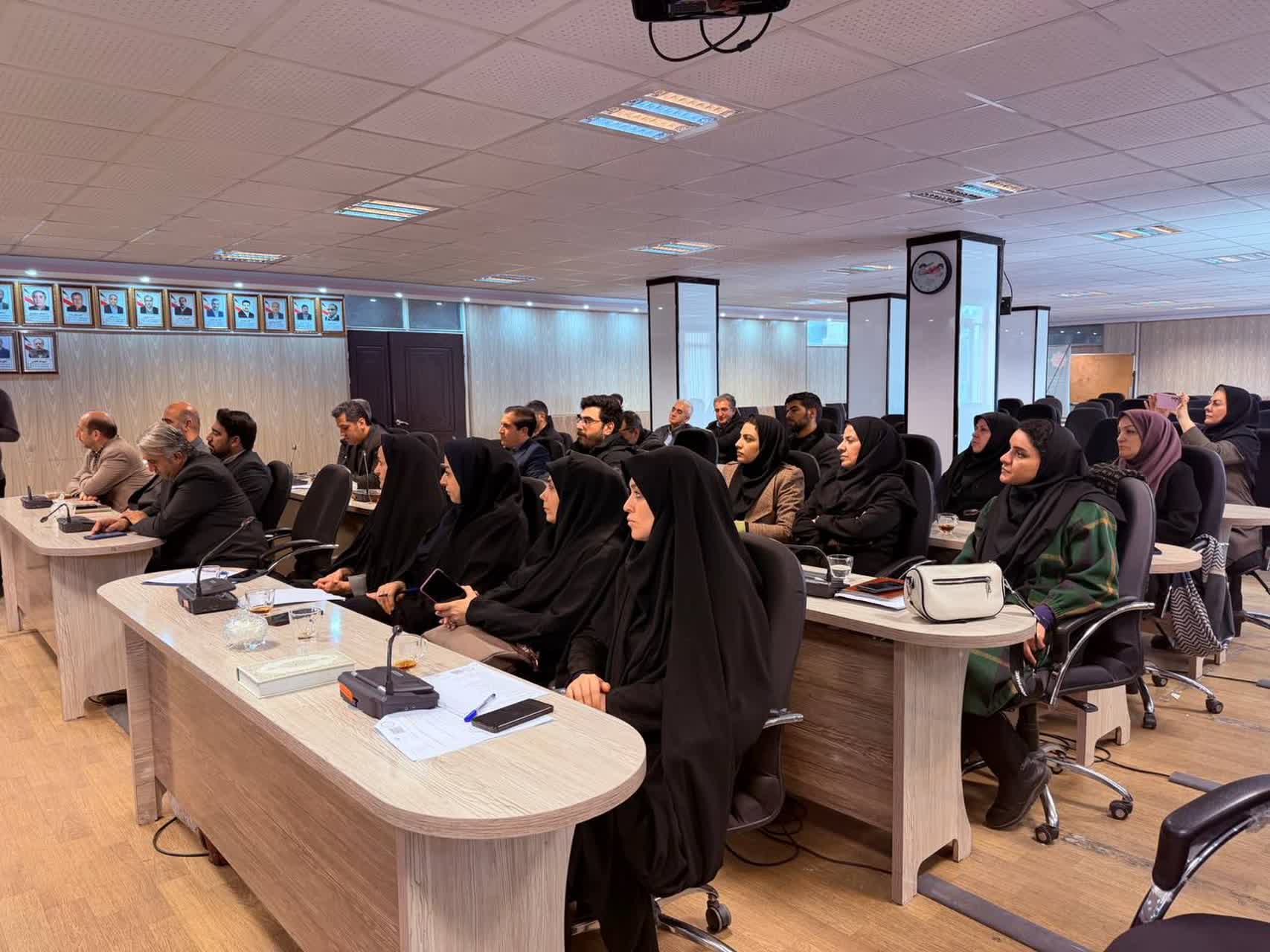 🇮🇷چهل و هفتمین فجر پیروزی🇮🇷  🔹جلسه ساماندهی امور جوانان شهرستان سلماس به ریاست علائی فرماندار این شهرستان و با حضور اعضای کارگروه برگزار شد.