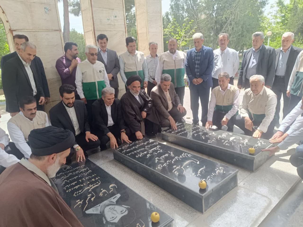 ✅️ کلنگ زنی چایخانه حضرت علیبن موسیالرضا (ع) در پارک ملت سلماس با حضور فرماندار و جمعی از مسئولین