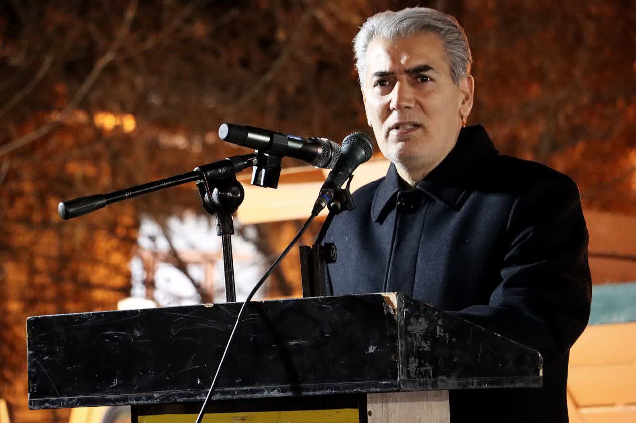 🇮🇷شب‌های تاریخی انقلاب اسلامی ایران در شهرستان سلماس با سخنرانی فرماندار