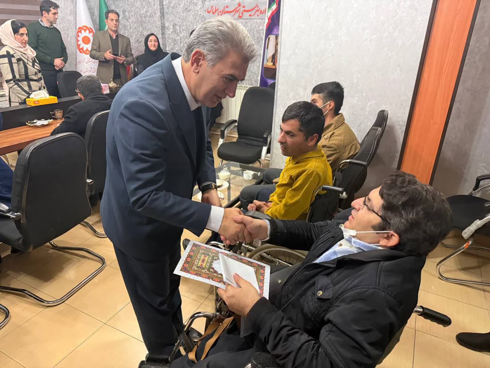 ✳️ نخستین نشست فرماندار سلماس با نخبگان دارای معلولیت برگزار شد