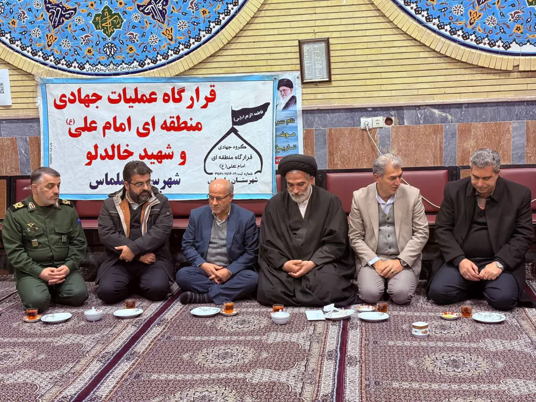 آیین توزیع اقلام شب یلدا بین خانواده های نیازمند توسط قرارگاه عملیات جهادی منطقه ای امام علی(ع)و مسجد فاطمه الزهرا(س)برگزار شد