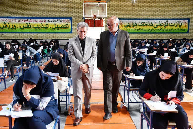 ♦️بازدید فرماندار از روند برگزاری آزمون ورودی پایه دهم