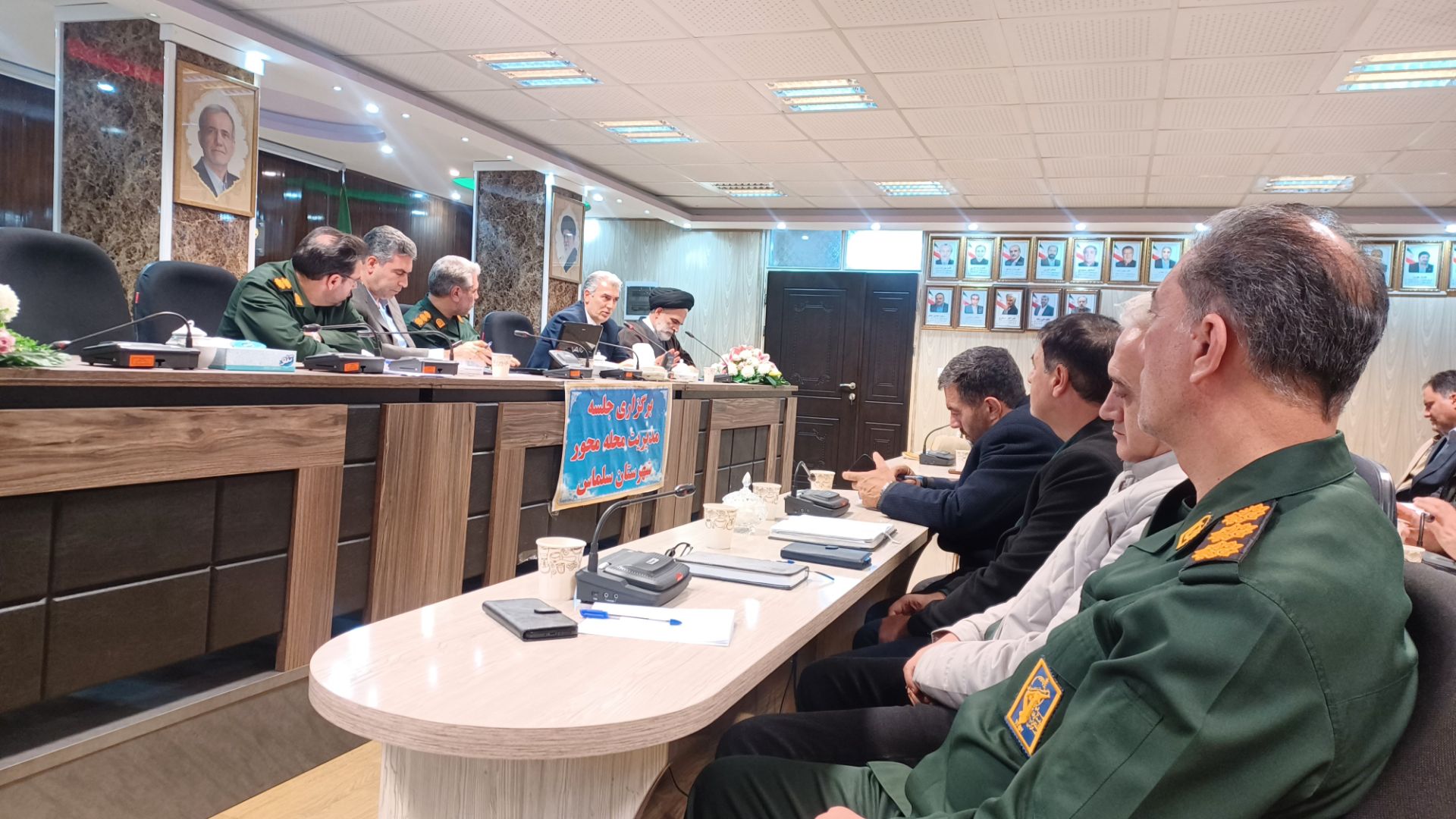 جلسه شورای تحول محله‌محور سلماس با ریاست فرماندار