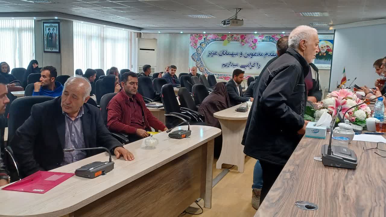 🔹 برگزاری ملاقات مردمی فرماندار سلماس