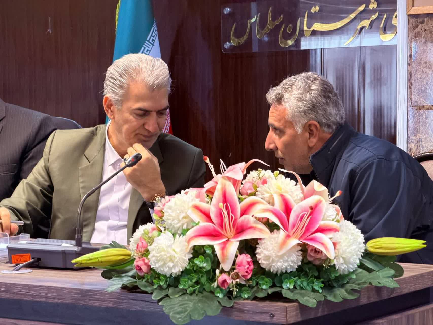 ✅️چهار ساعت گفت‌وگوی بی‌واسطه مردم با علی علائی؛ چهارشنبه‌های پاسخگویی در فرمانداری سلماس