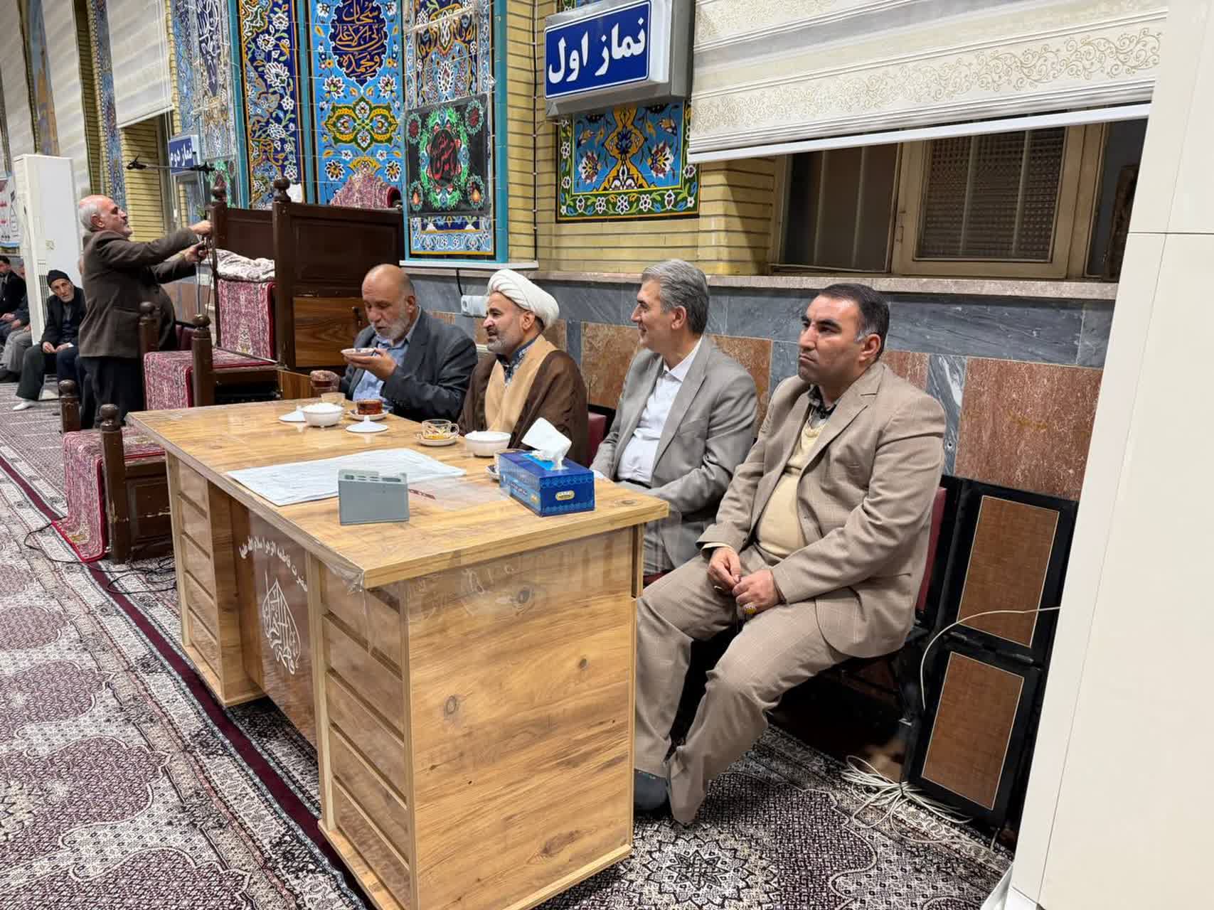 حضور فرماندار و دادستان سلماس در برنامه «هر شب یک مسجد»