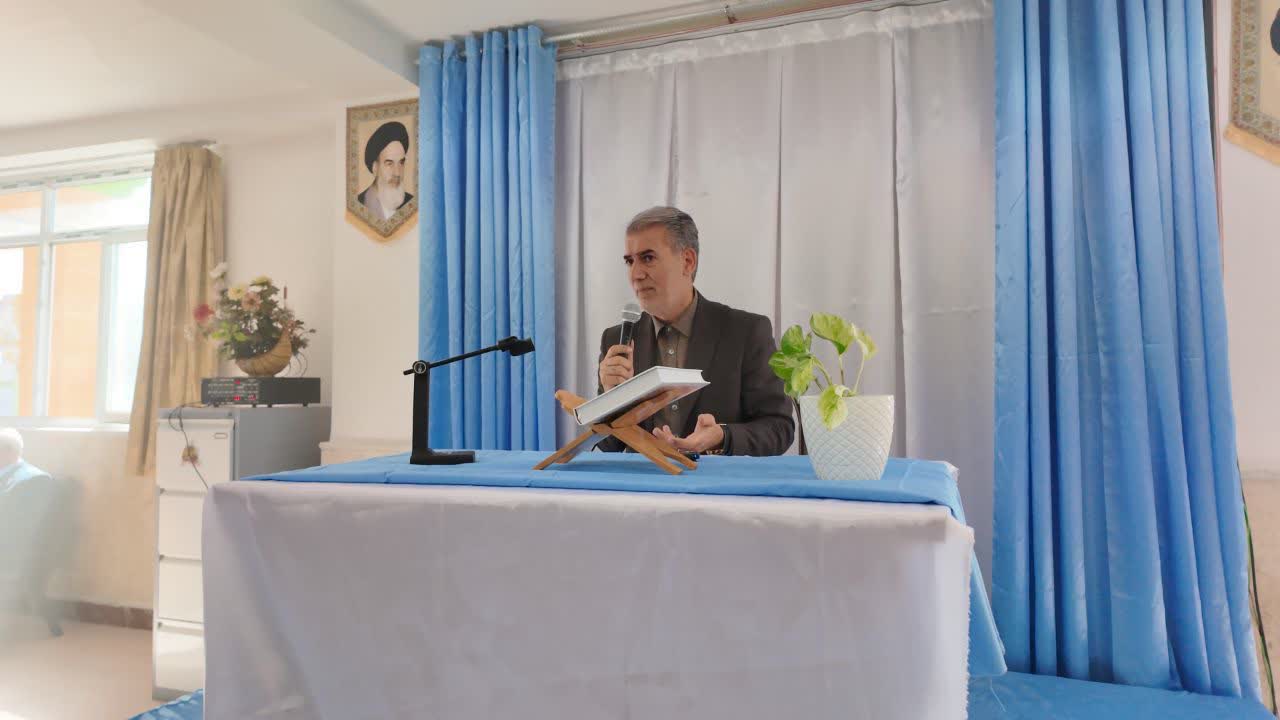 آغاز سال تحصیلی در حوزه‌های علمیه خواهران سلماس