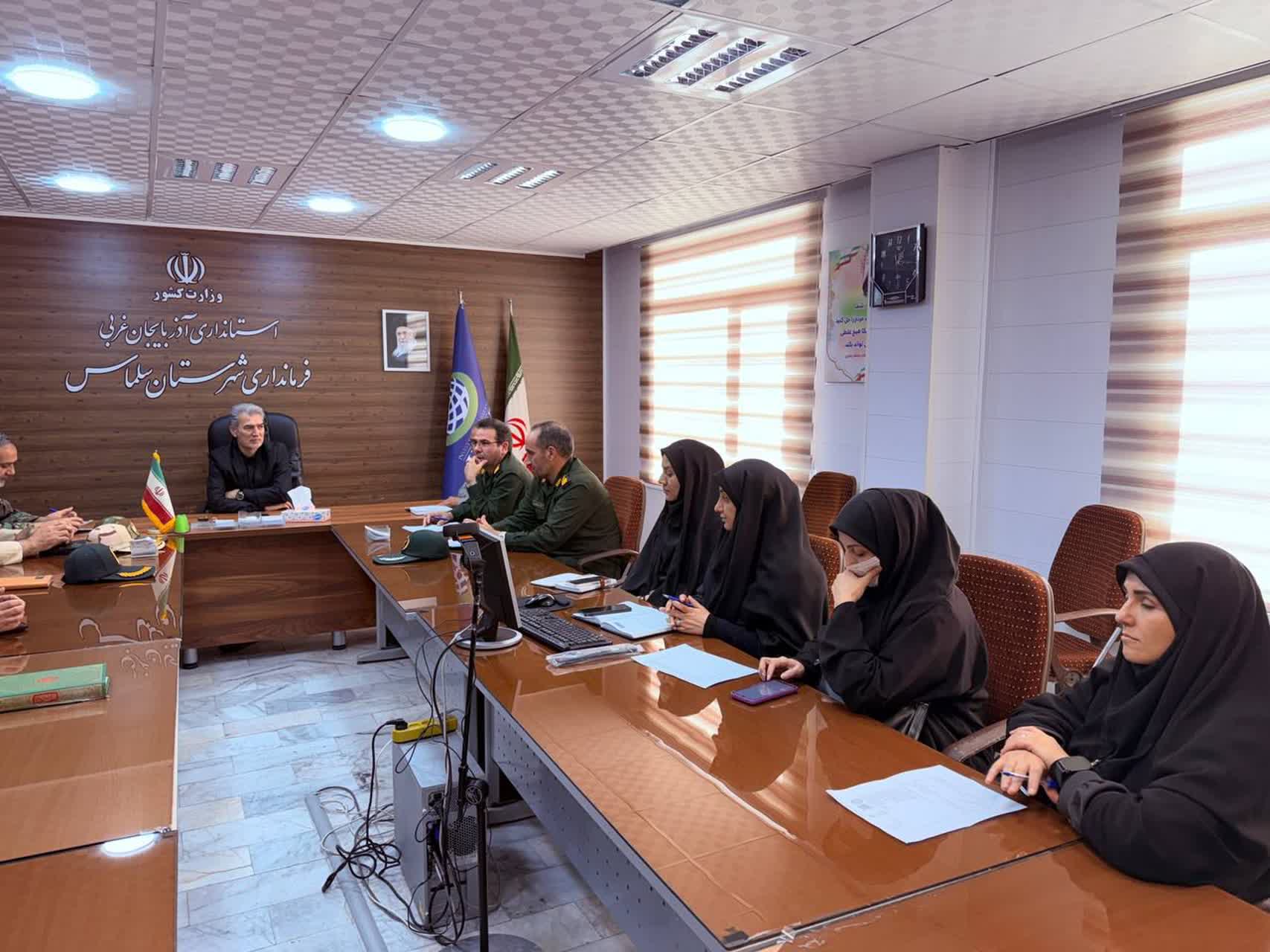 نشست هماهنگی یادواره شهدای فصل زمستان با تأکید فرماندار سلماس بر انسجام دستگاه‌ها