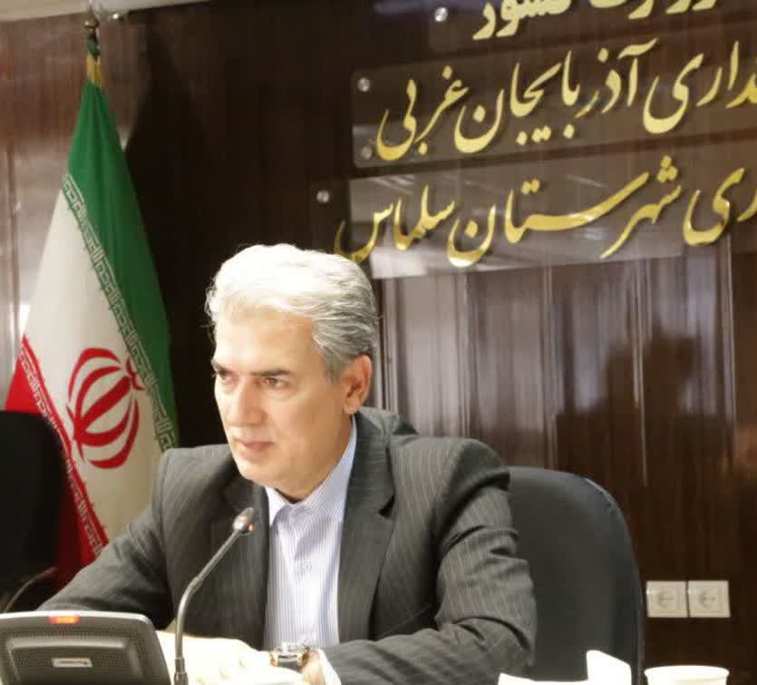 فرماندار سلماس:هیچ مشکلی در تامین اقلام اساسی و نان وجود ندارد