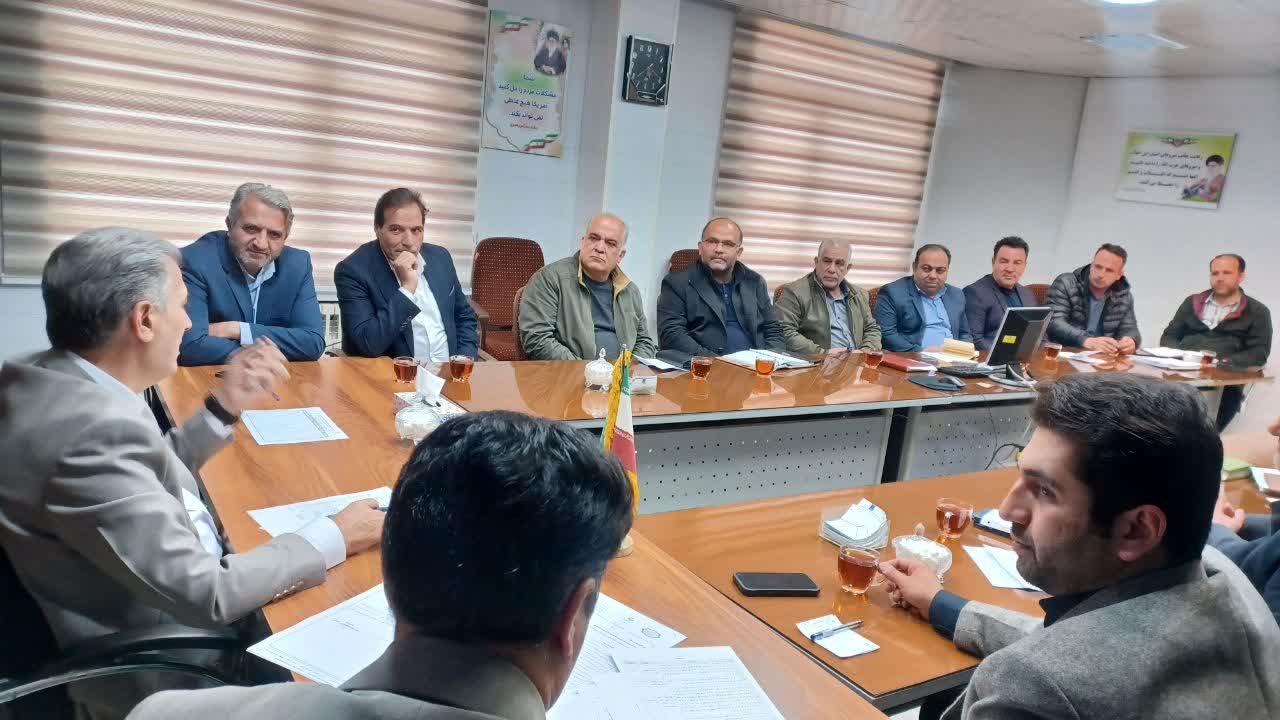 علائی: واگذاری غیرمجاز امتیاز نانوایی خط قرمز فرمانداری است/ خدمت صادقانه، راه خنثی‌سازی توطئه‌های دشمن ‌ به گزارش روابط عمومی فرمانداری شهرستان سلماس؛ جلسه کارگروه فرعی آرد و نان شهرستان، ظهر امروز د