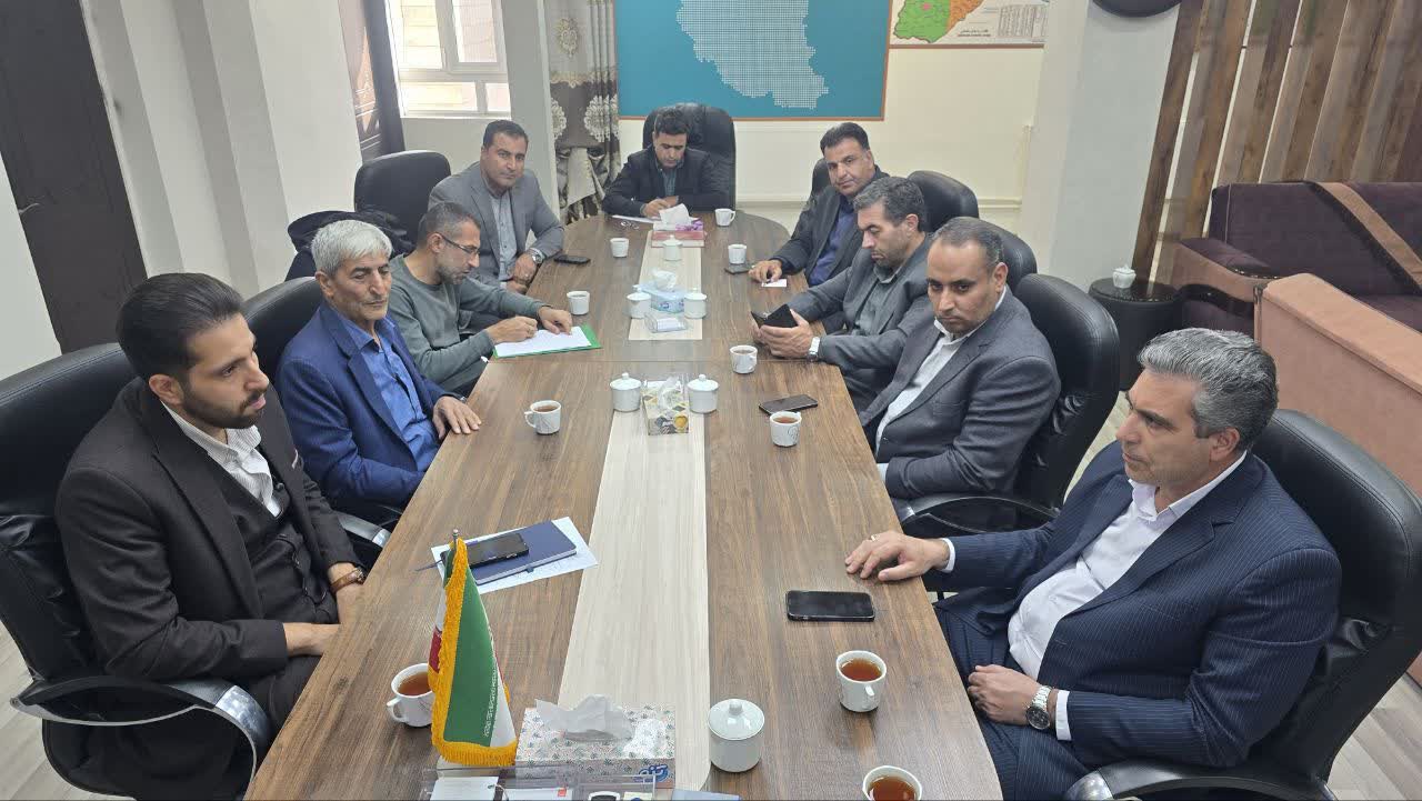 جلسه کارگروه ساماندهی مبادی ورودی و خروجی شهرستان سلماس