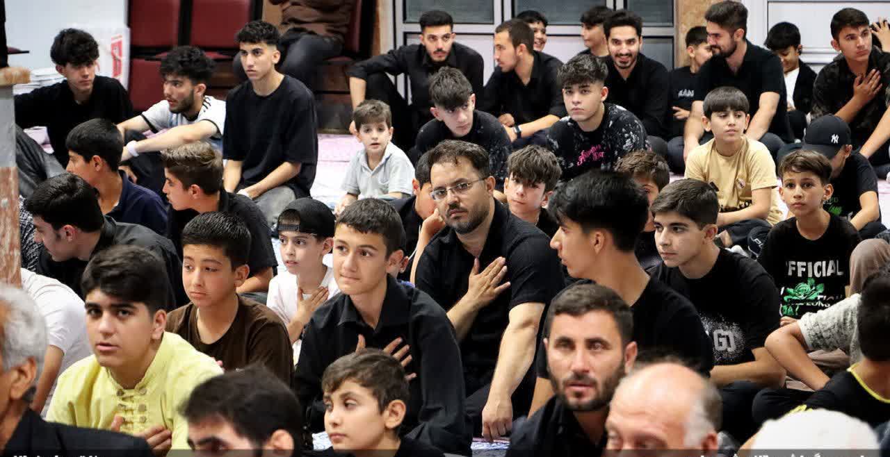 🚩 آیین بزرگداشت ولیامر مسلمین و مرجع عالیقدر جهان تشیع، حضرت آیتاللهالعظمی شهید سیدعلی حسینی خامنهای(ره) و شهدای والامقام خانواده ایشان، با حضور علی علائی فرماندار شهرستان سلماس، جمعی از مسئولان