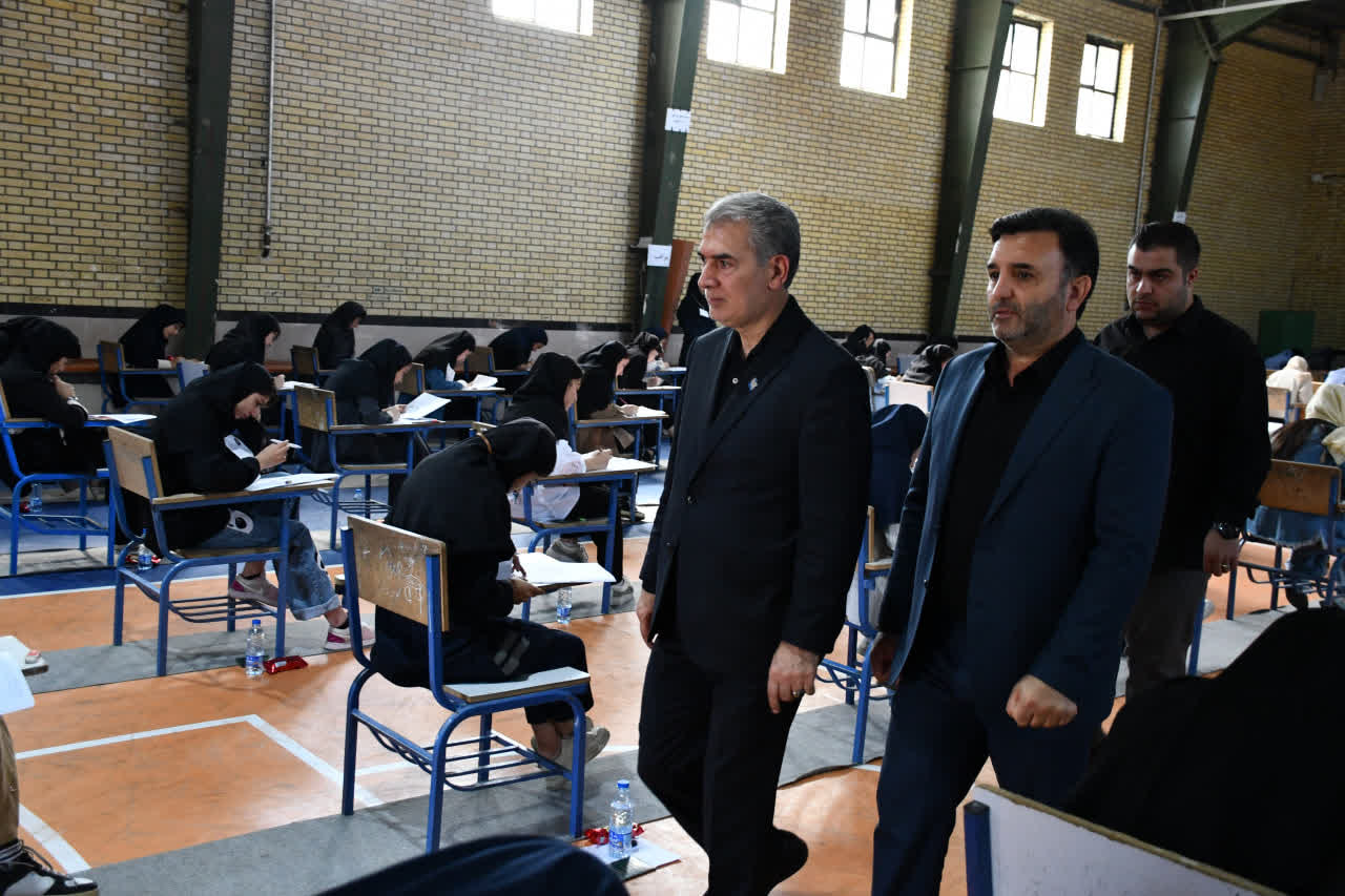 بازدید فرماندار و مسئولان شهرستان سلماس از حوزه‌های برگزاری آزمون ورودی مدارس سمپاد و نمونه دولتی