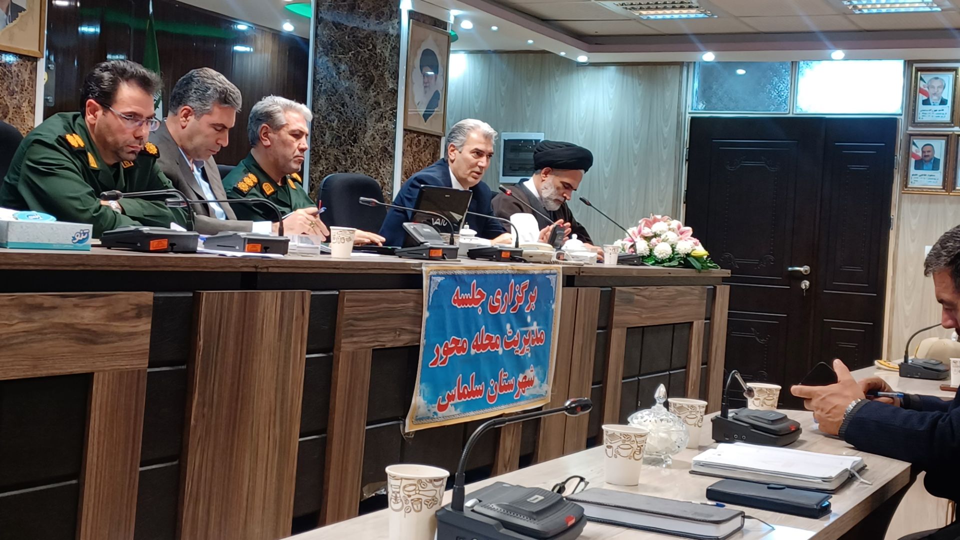 جلسه شورای تحول محله‌محور سلماس با ریاست فرماندار