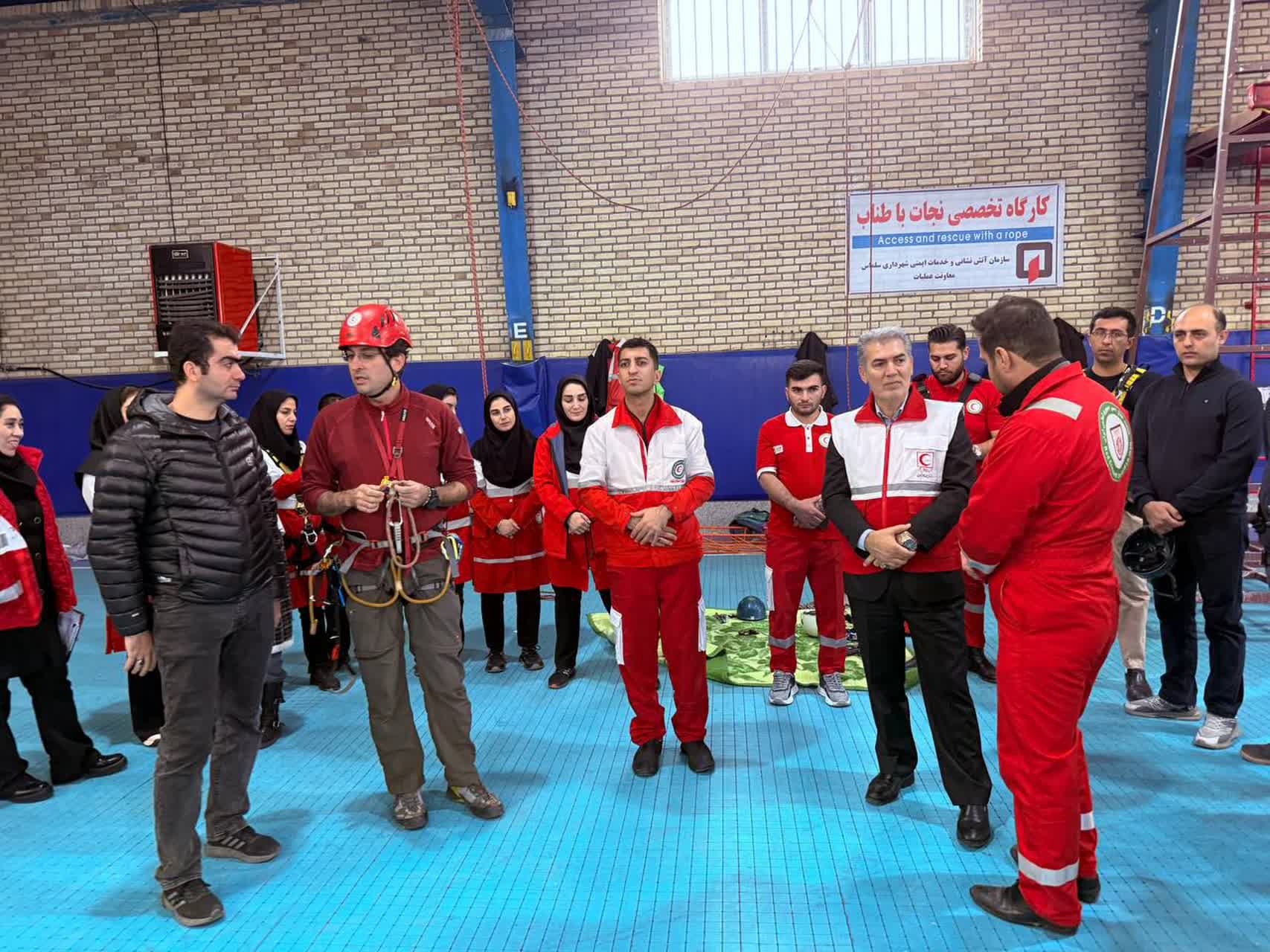 بازدید فرماندار شهرستان سلماس از کارگاه تخصصی نجات با طناب