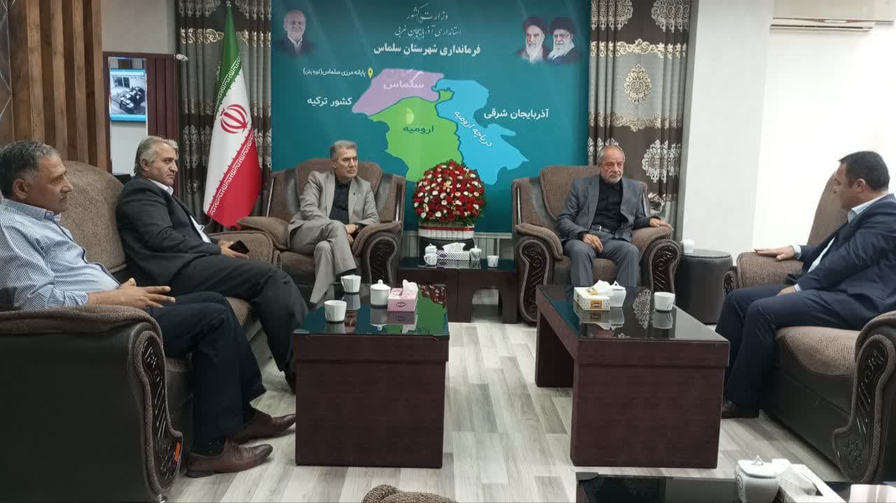 🔰بررسی مسائل دهستان شپیران در دیدار سرعشیره ایل کرمانجی با فرماندار سلماس