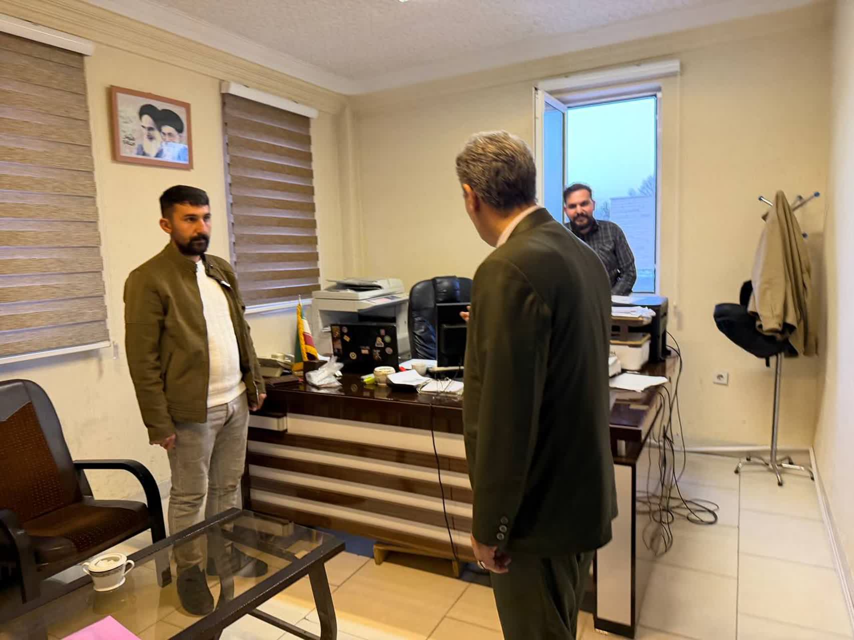 بازدید فرماندار سلماس از روند ثبت‌نام داوطلبان شوراهای اسلامی روستاهای بخش کوهسار