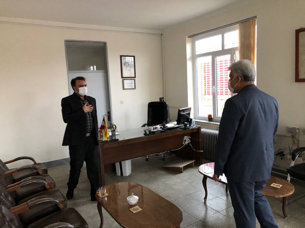 بازدید سرزده فرماندار از چند ادارات شهرستان سلماس