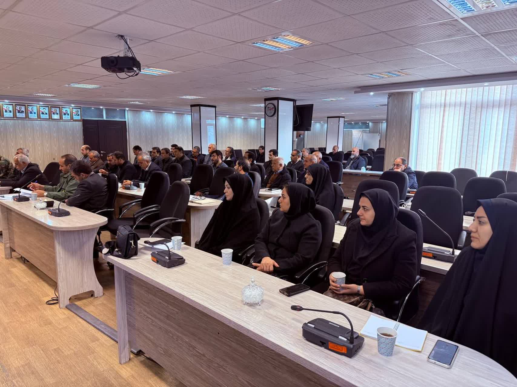 جلسه کارگروه اجتماعی ، فرهنگی با محوریت هماهنگی بزرگداشت یوم الله 9 دی با حضور امام جمعه سلماس به ریاست فرماندار و با حضور اعضای جلسه برگزار شد.