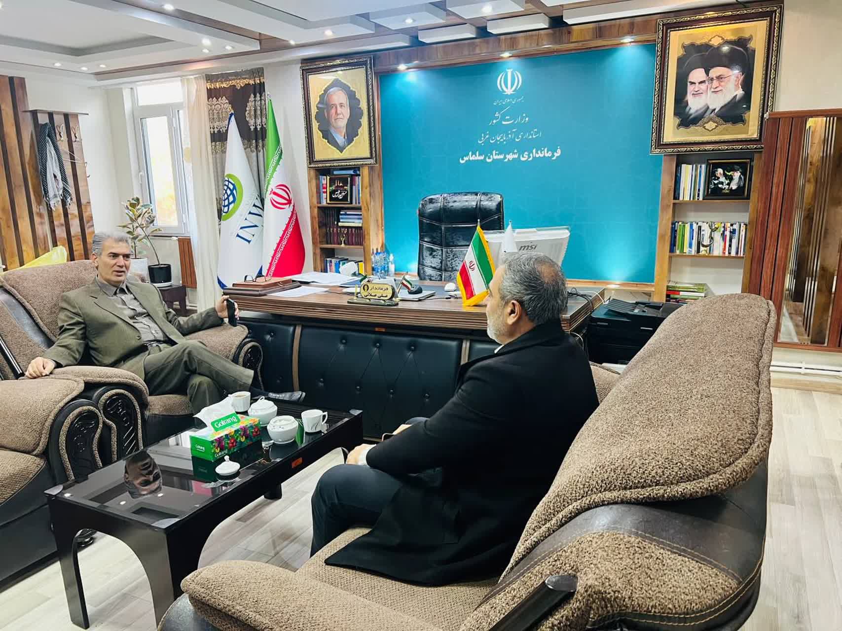 🔻بررسی خدمات درمانی سلماس در دیدار رییس شبکه بهداشت با فرماندار