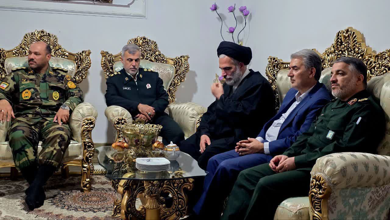 🌷تداوم دیدار هفتگی مسئولان سلماس با خانواده‌های معظم شهدا