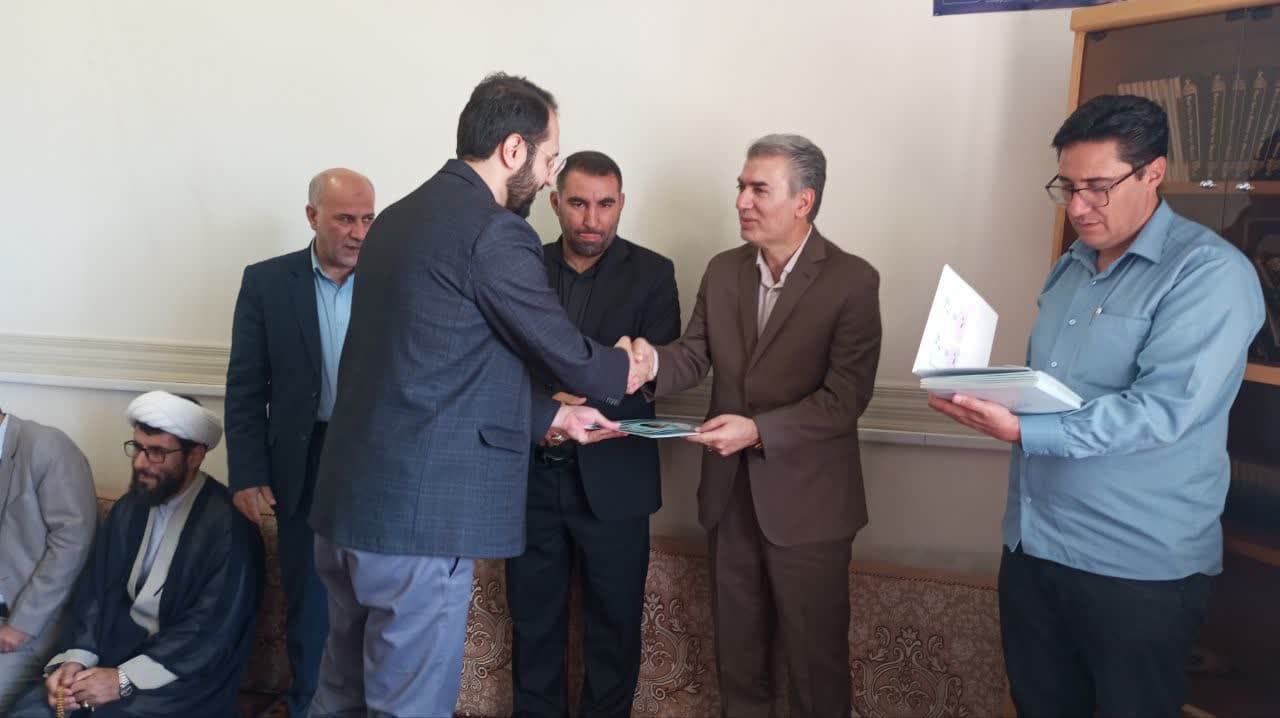 تجلیل فرماندار سلماس از تلاشهای مجموعه قضایی در مراسم زیارت عاشورا به مناسبت هفته قوه قضائیه