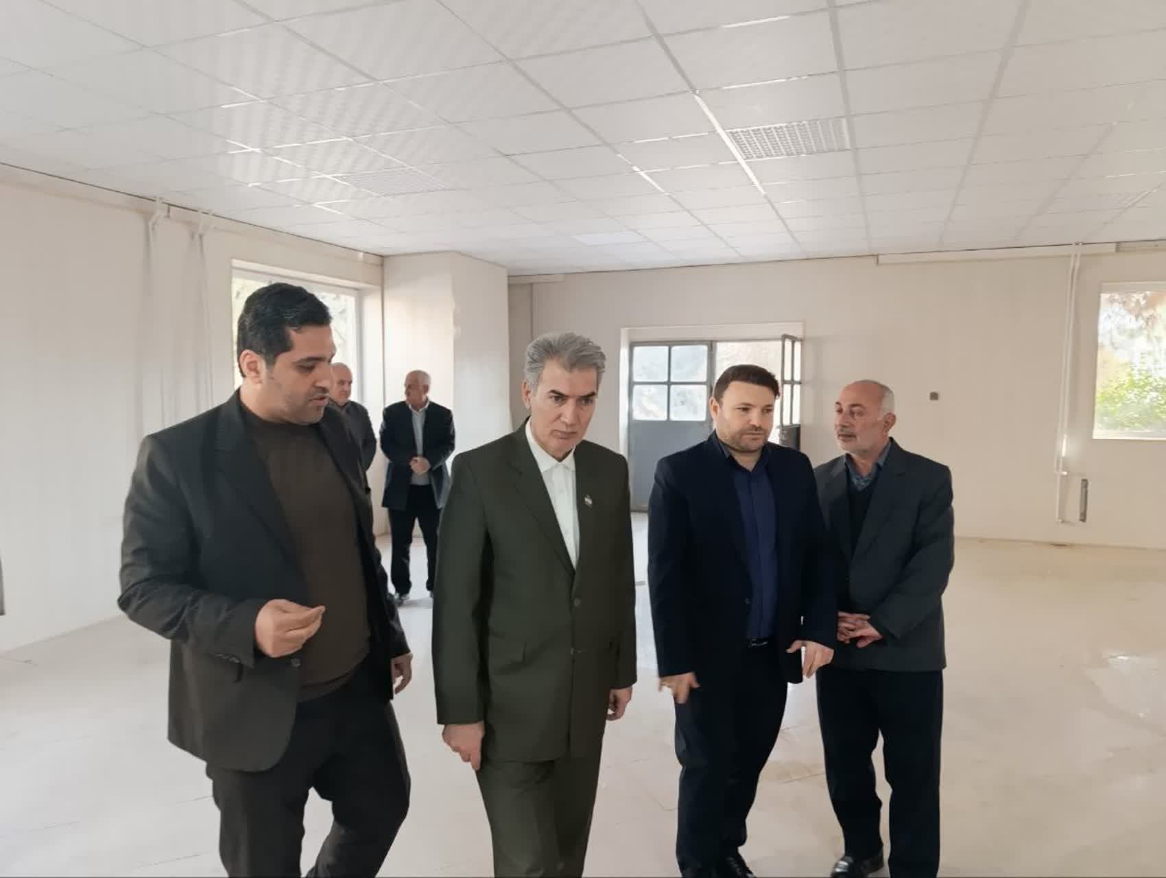 🔹️بازدیدهای میدانی فرماندار سلماس از واحدهای تولیدی و مراکز مهارتی با هدف تقویت اشتغال