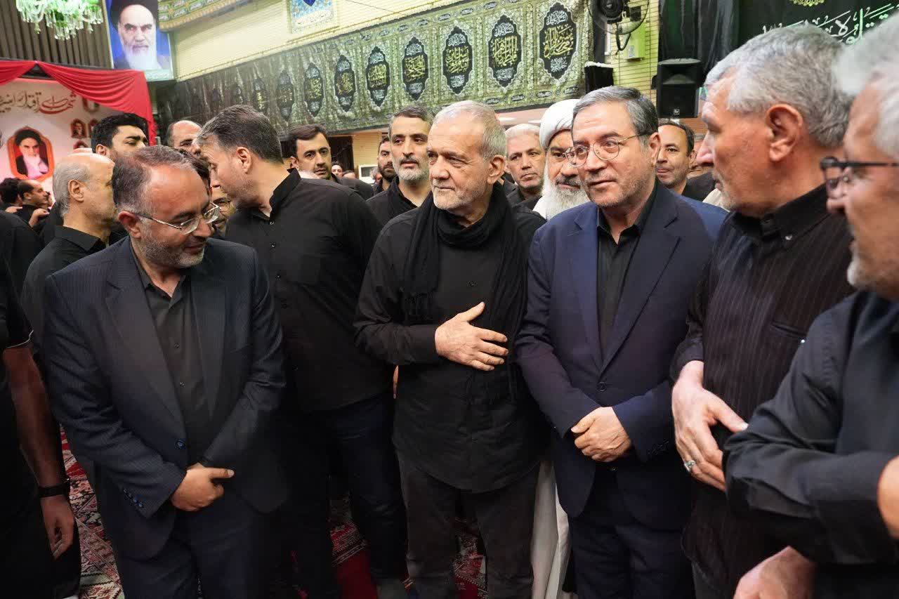 حضور رئیس‌جمهور در مراسم شام غریبان حضرت اباعبدالله الحسین (ع) در ارومیه