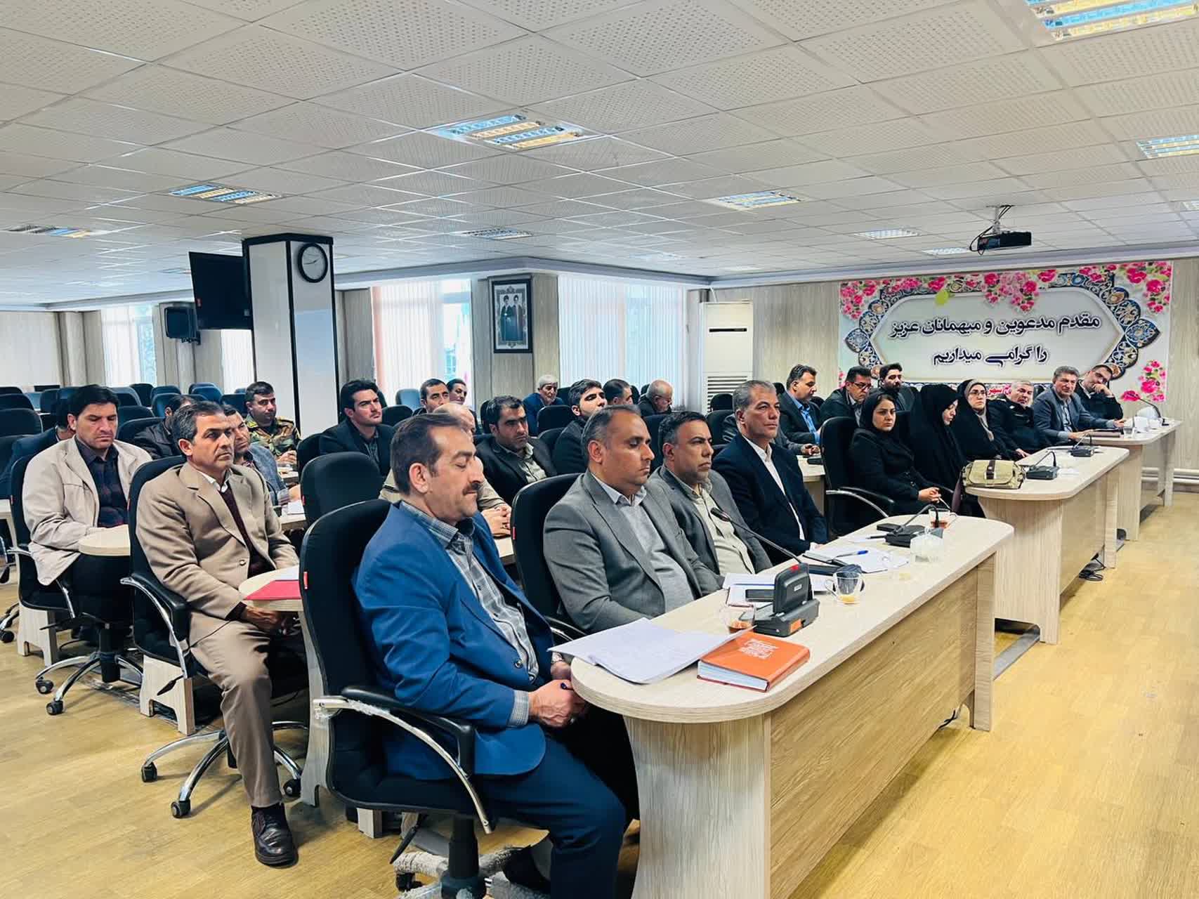 🔻جلسه شورای ترافیک شهرستان سلماس به ریاست علی علائی، فرماندار و رئیس شورای ترافیک شهرستان، و با حضور اعضای این شورا در محل فرمانداری برگزار شد. در این نشست، ضمن مروری بر اقدامات انجام‌شده در راستای ا