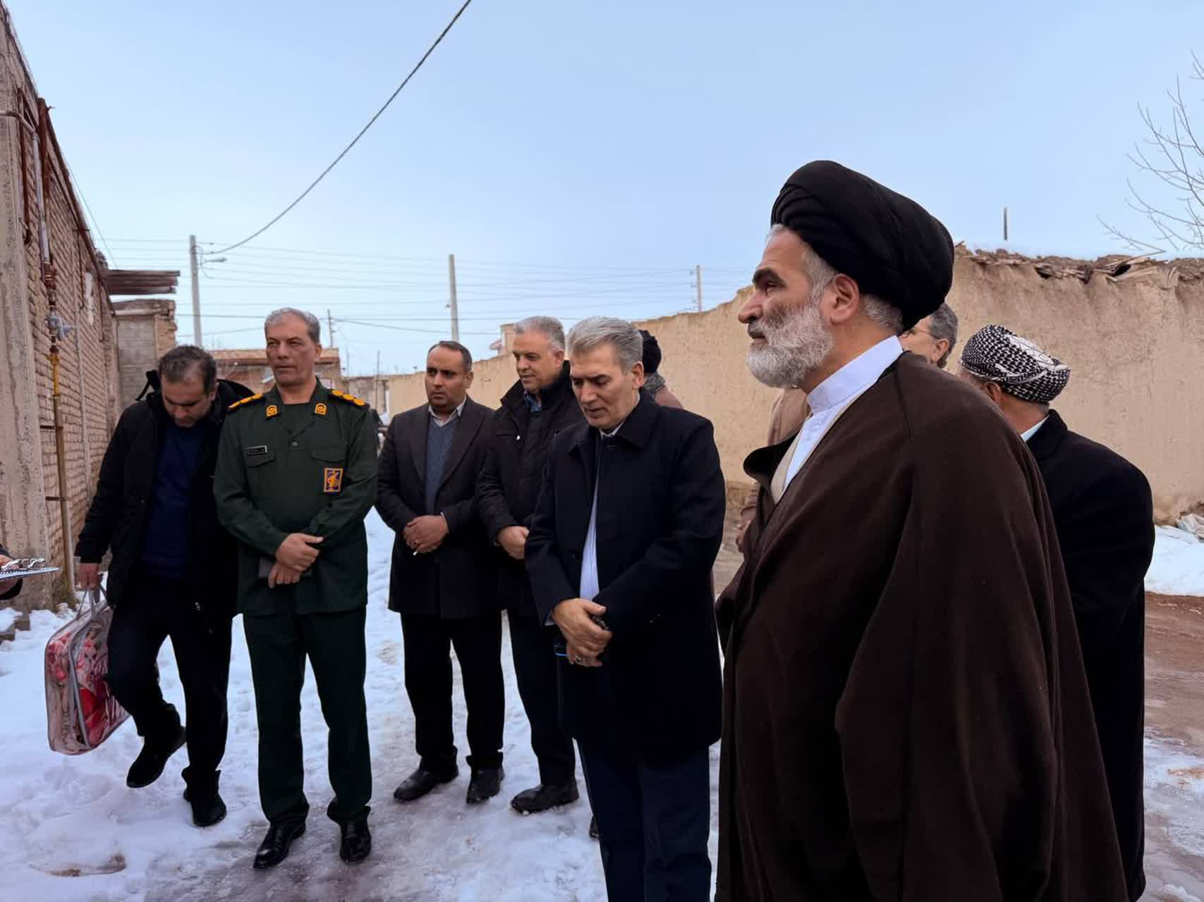 افتتاح پروژه‌های خودکفایی کمیته امداد امام خمینی(ره) شهرستان سلماس به مناسبت دهه فجر در روستای وردان