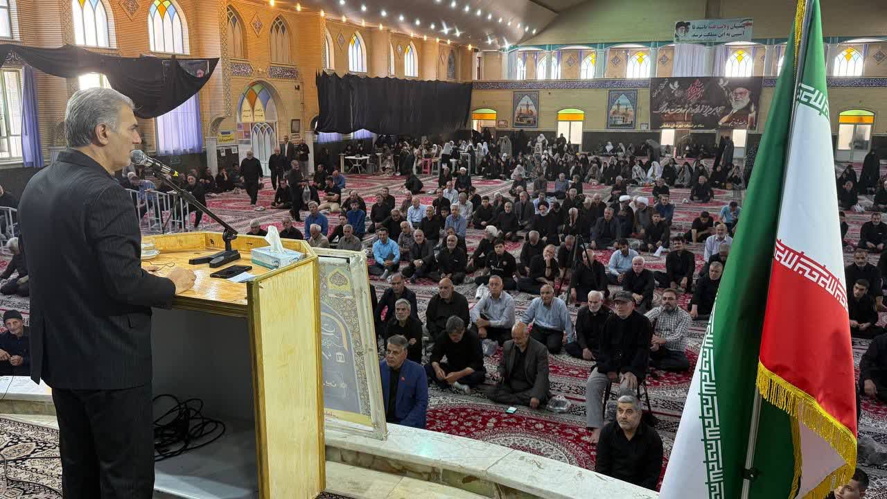 سخنرانی فرماندار شهرستان سلماس پیش از خطبه‌های نماز جمعه در مصلای امام خمینی(ره)