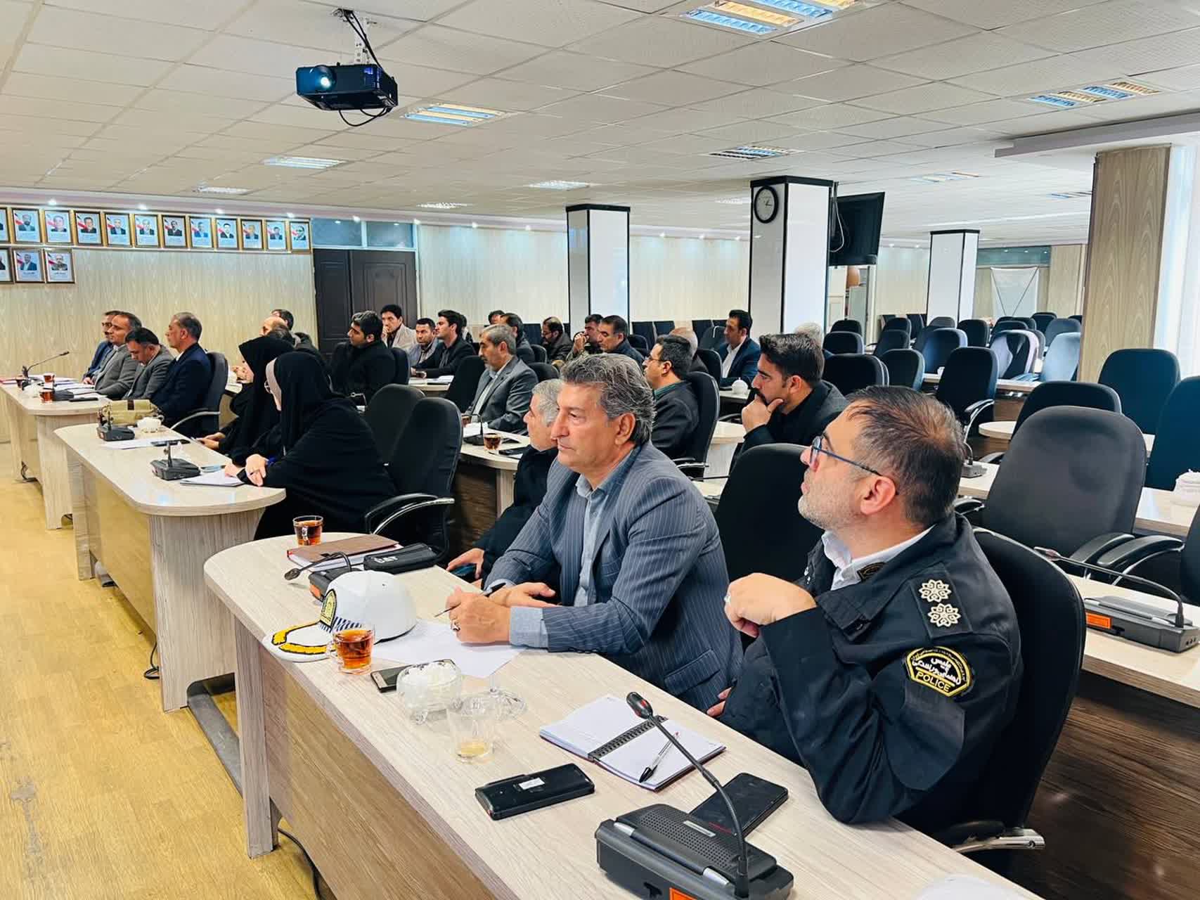 جلسه ستاد بازآفرینی شهری سلماس به ریاست علی علائی، فرماندار شهرستان سلماس، و با حضور اعضای ستاد و نمایندگان دستگاه‌های اجرایی، با هدف بررسی روند اجرای برنامه‌های بازآفرینی در محلات هدف و ارزیابی عملکر