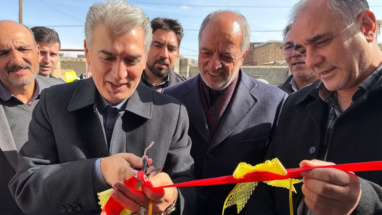 🇮🇷چهل و هفتمین فجر پیروزی🇮🇷  آیین بهره‌برداری از چهار پروژه بنیاد مسکن انقلاب اسلامی در شهرستان سلماس برگزار شد