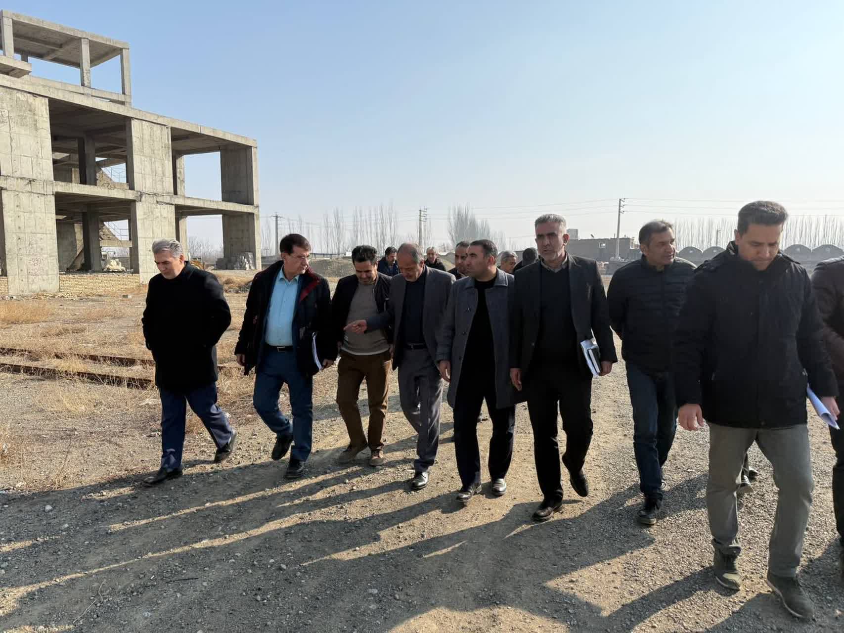 در جریان بازدید معاون وزیر راه و شهرسازی و رئیس سازمان مجری طرح‌های ملی، فرماندار شهرستان سلماس، نماینده مردم شریف سلماس در مجلس شورای اسلامی، دادستان و جمعی از رؤسای ادارات، روند اجرای پروژه در حال ا